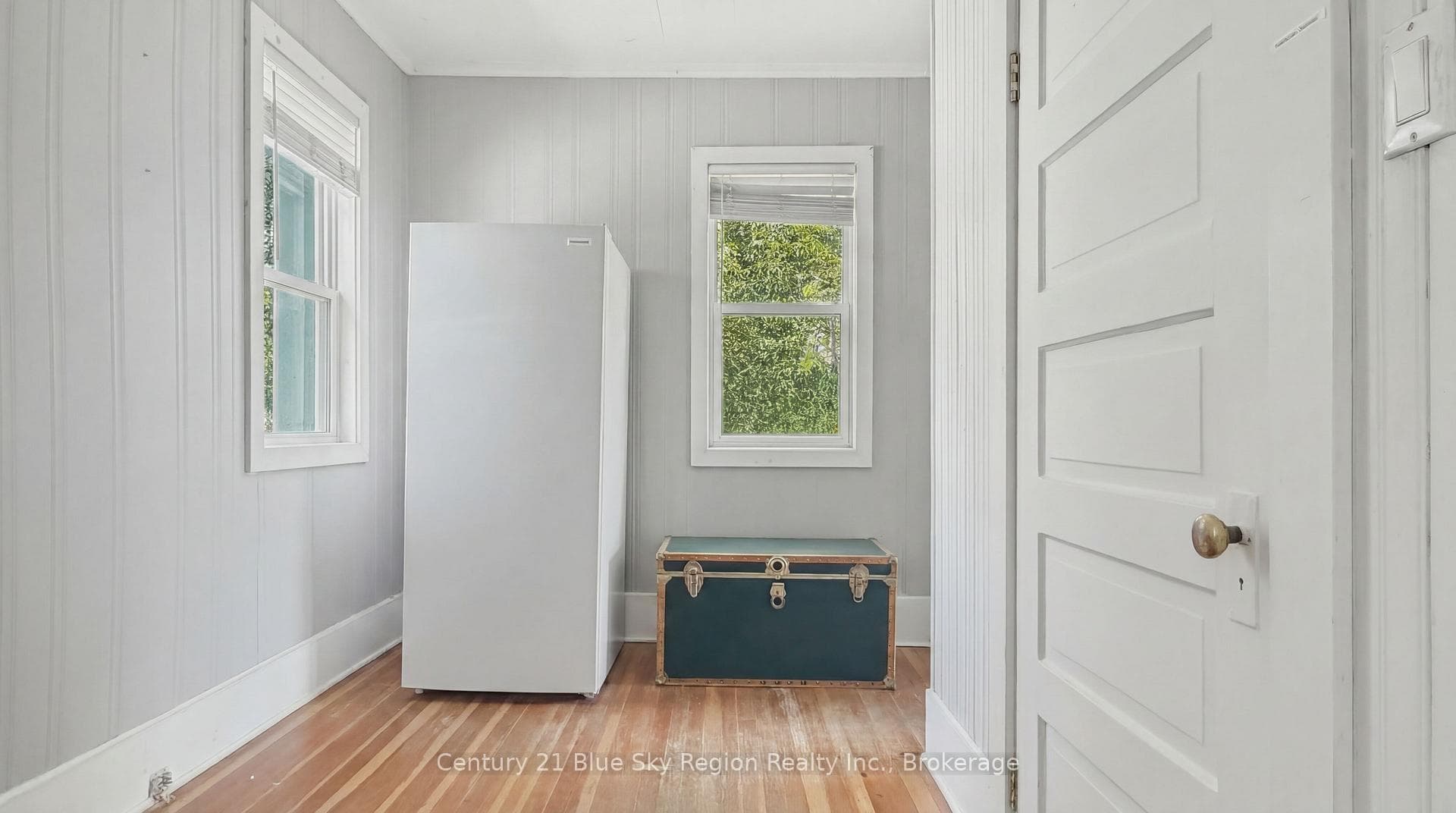 Apart 1 AI used to remove tenant belongings