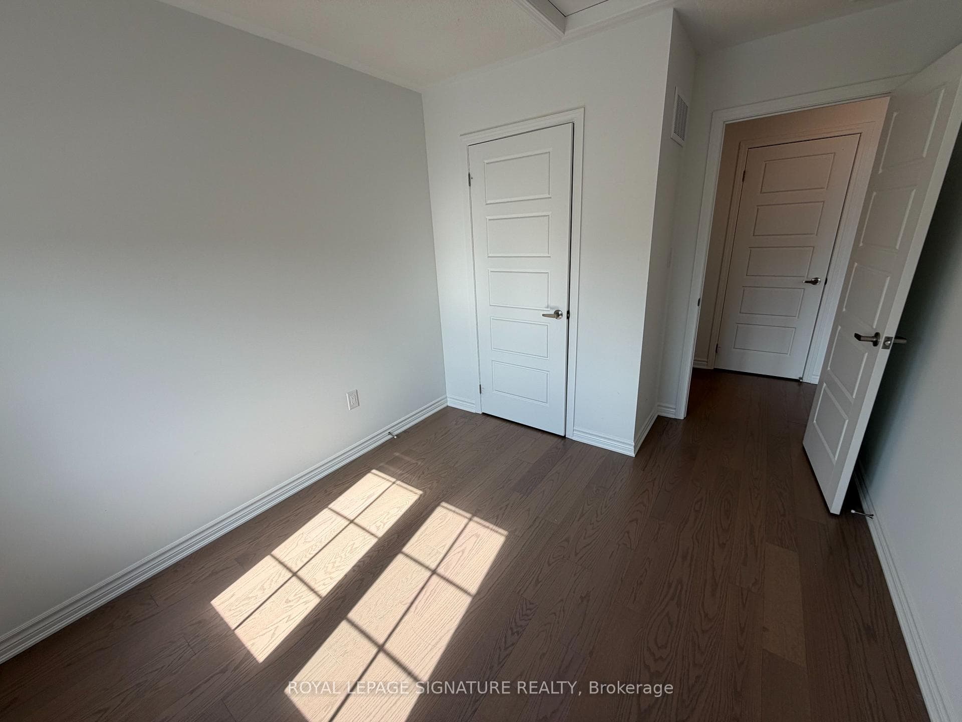 1369 William Halton Parkway photo 27
