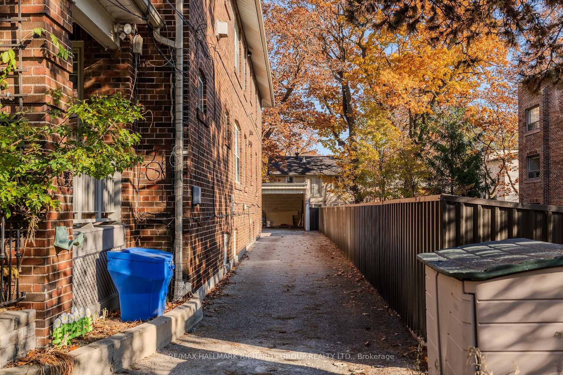 15 Courcelette Road Unit 2 photo 16