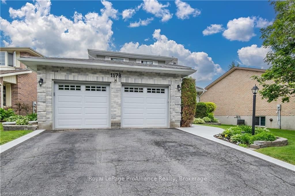 1178 BENTLEY Terrace photo 2