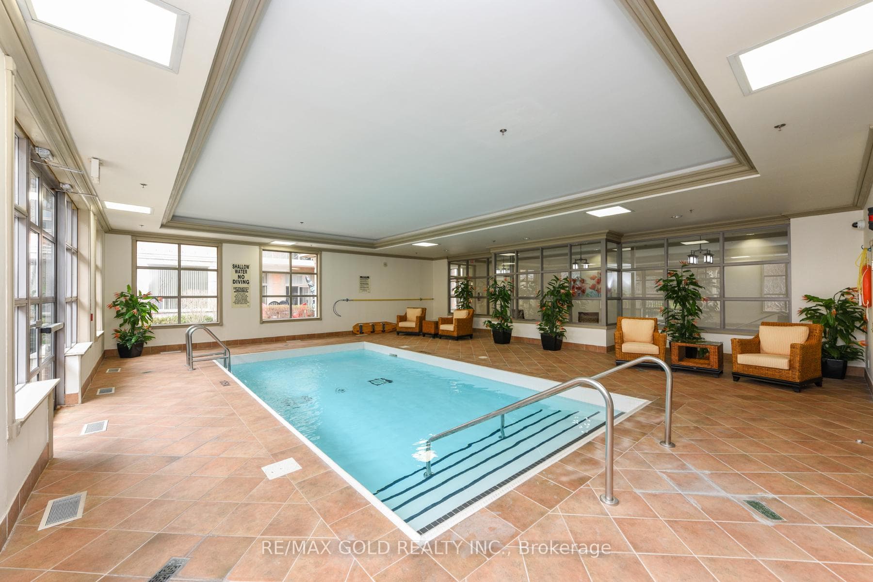 100 Burloak Drive Unit 2411 photo 41