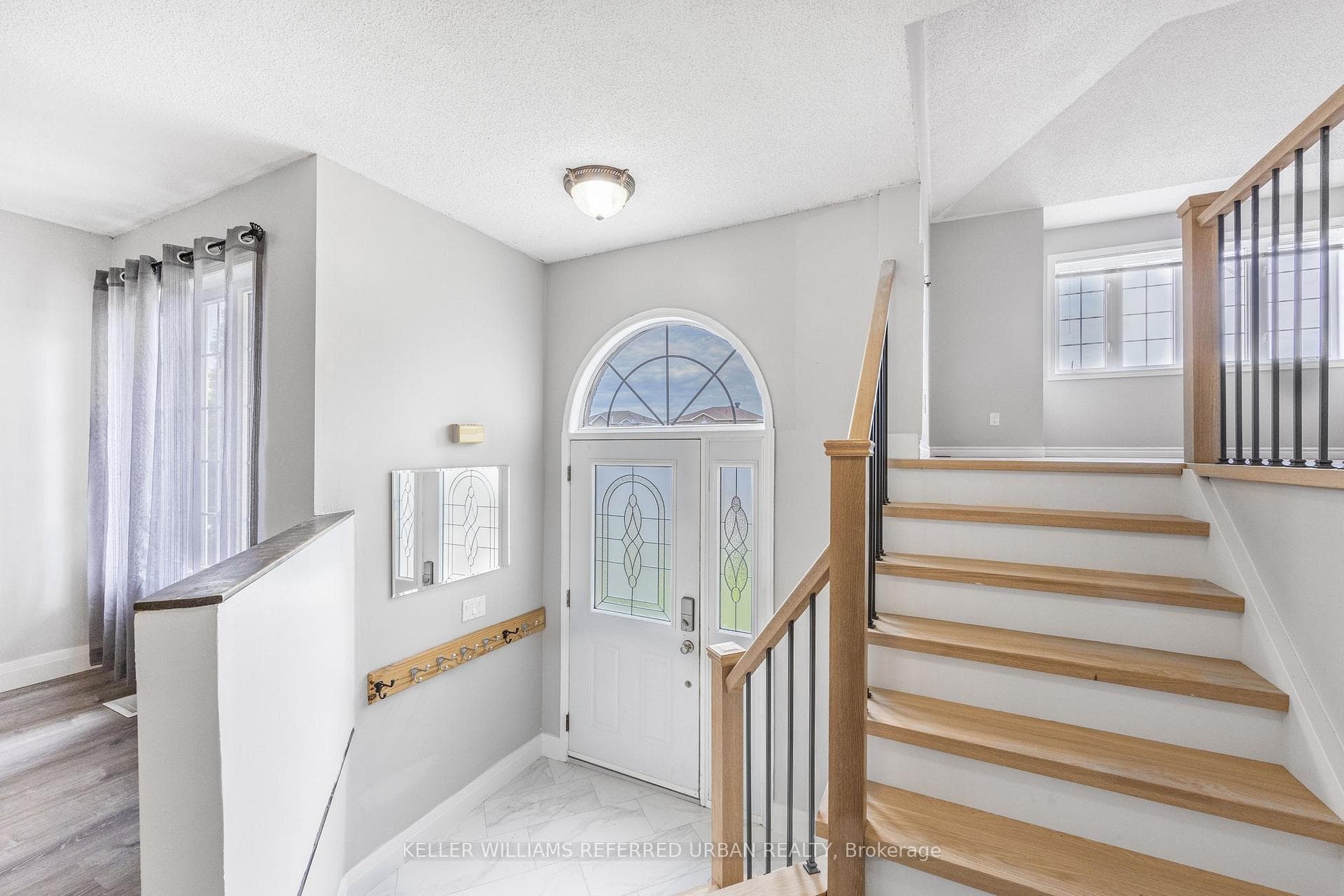 13 Wice Road photo 4