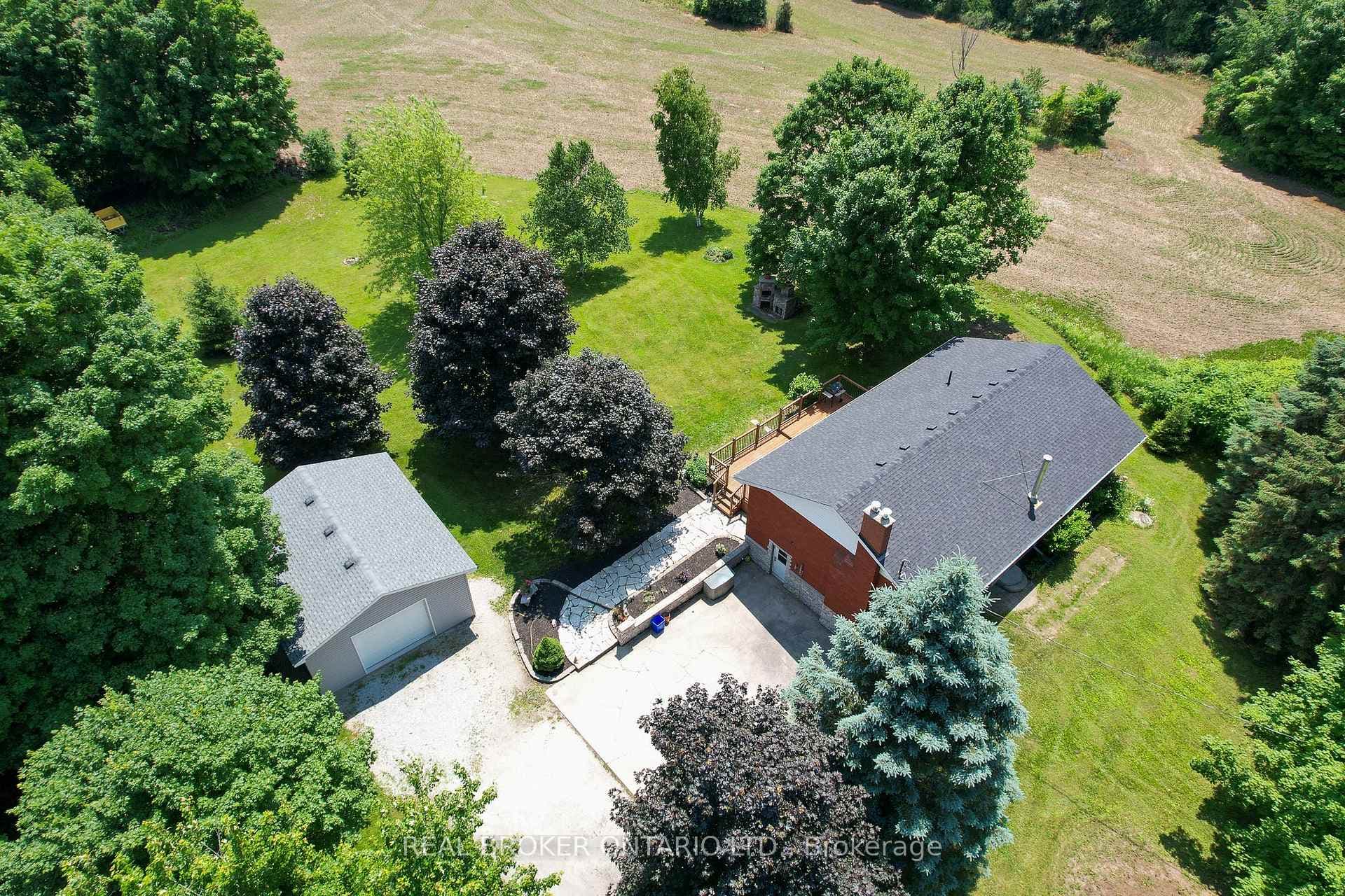 7718 22 Side Road photo 6