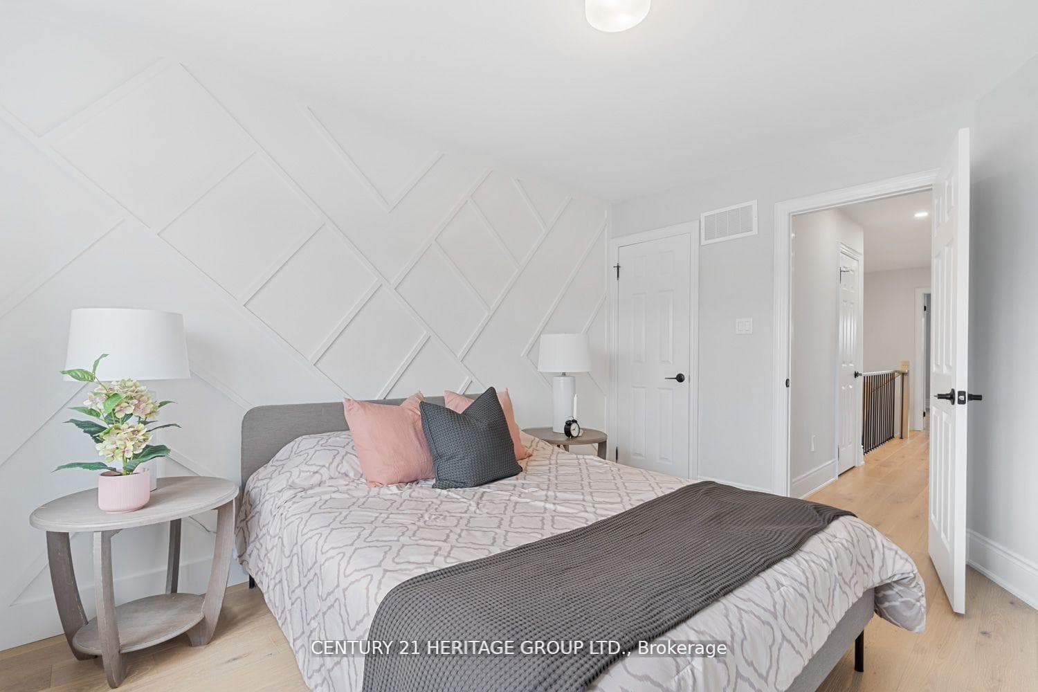 59 Highmore Avenue photo 25