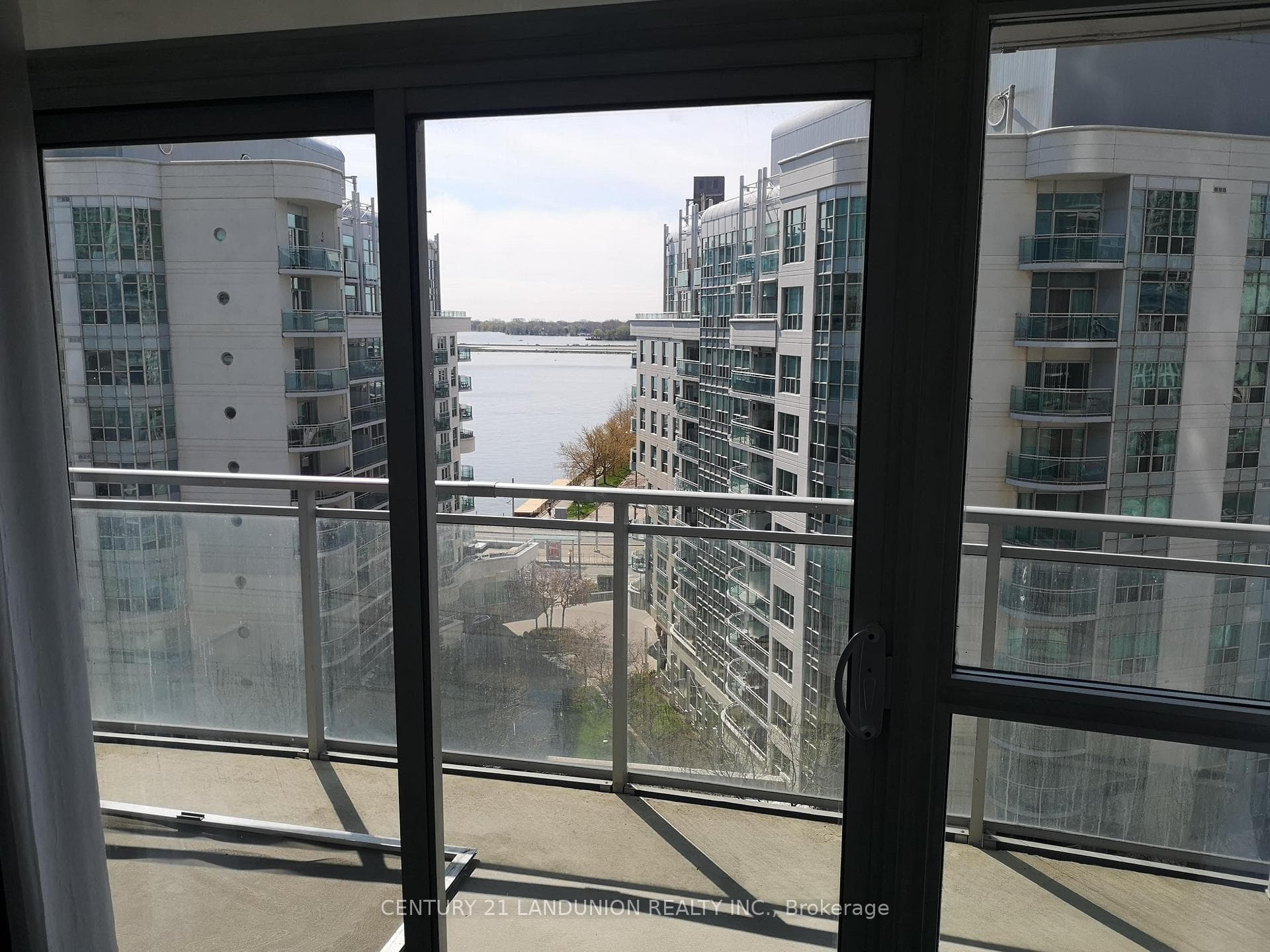 38 Dan Leckie Way Unit 1015 photo 17