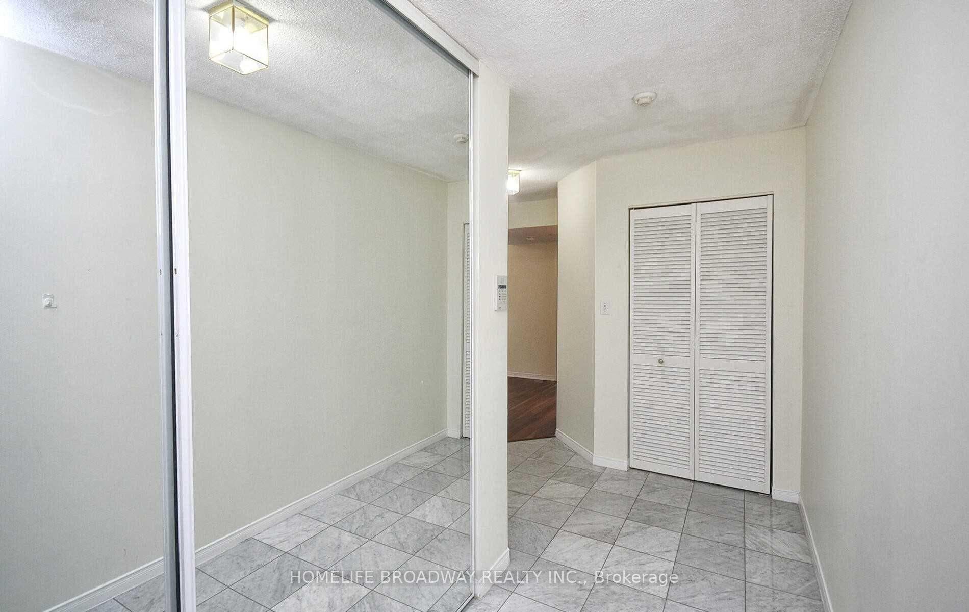 18 Hillcrest Avenue Unit 210 photo 6