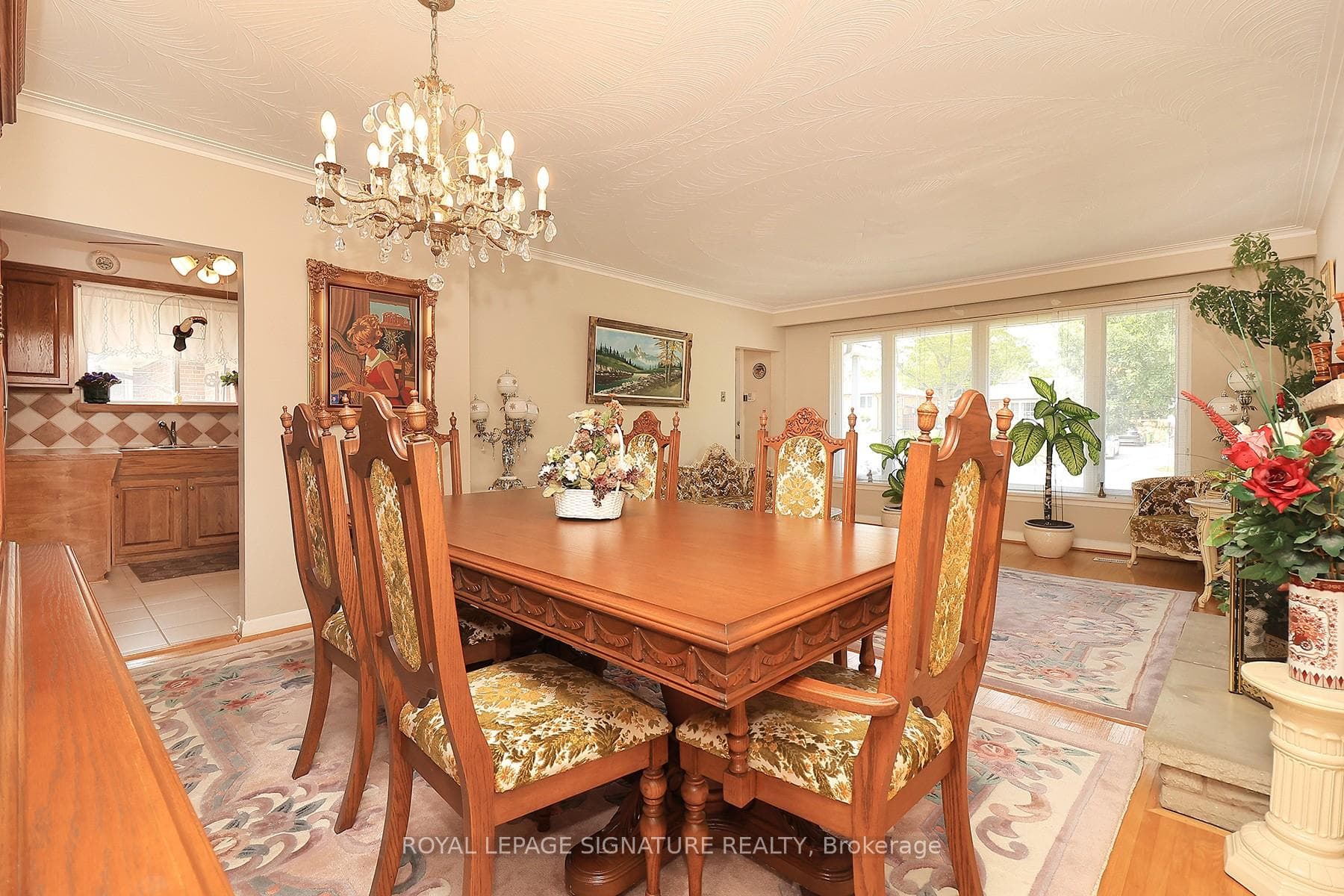 989 Midland Avenue photo 11
