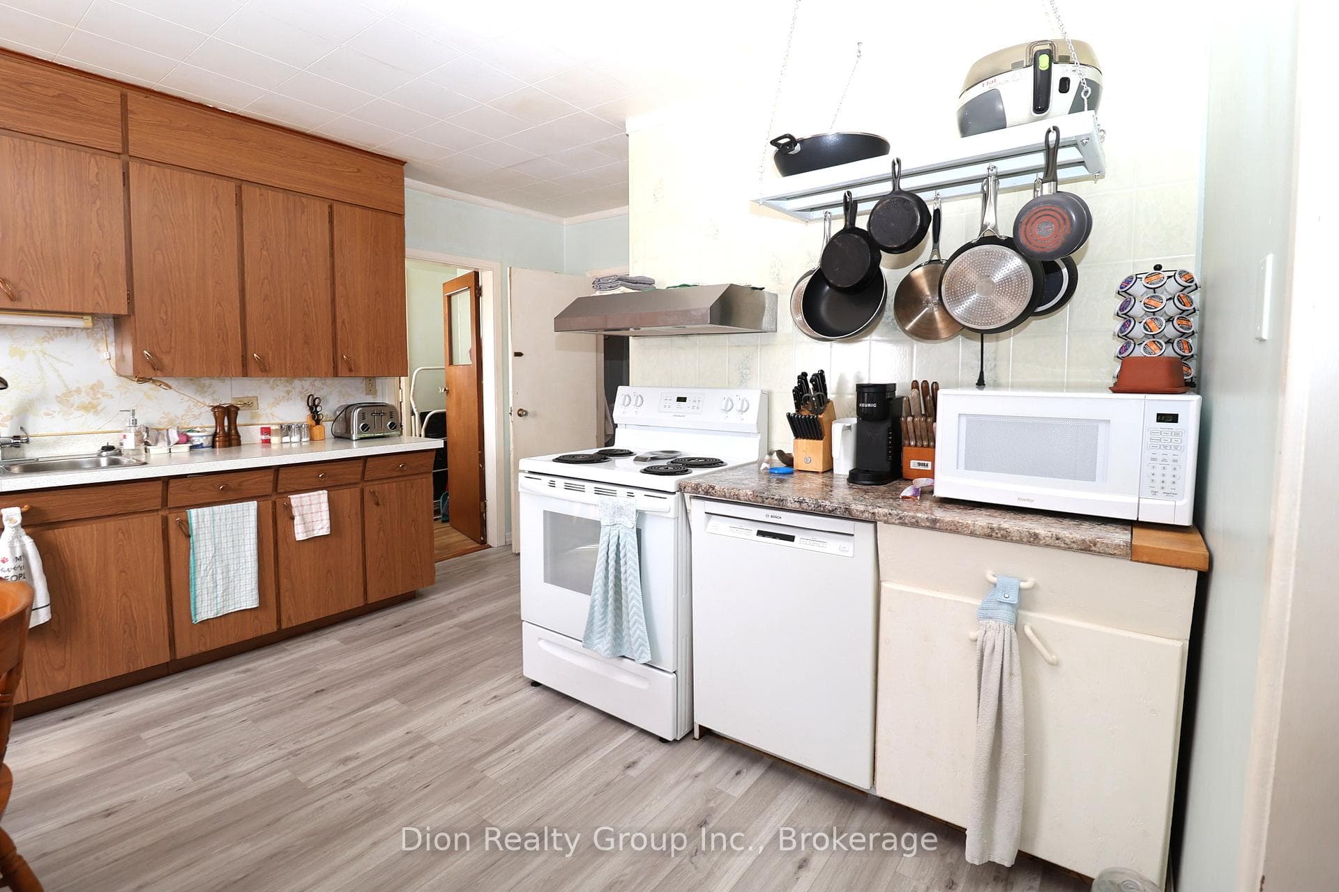 103 Woods Street photo 7