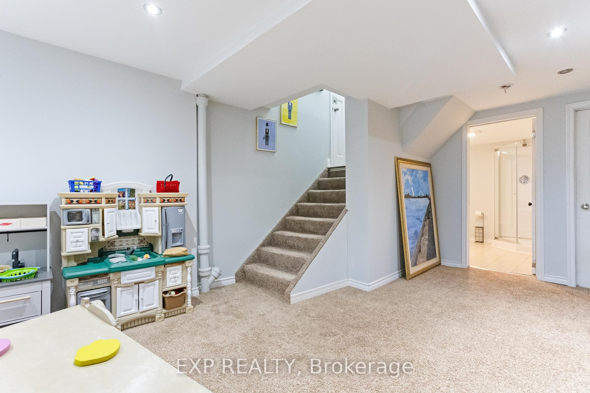 3 Fay Avenue photo 22