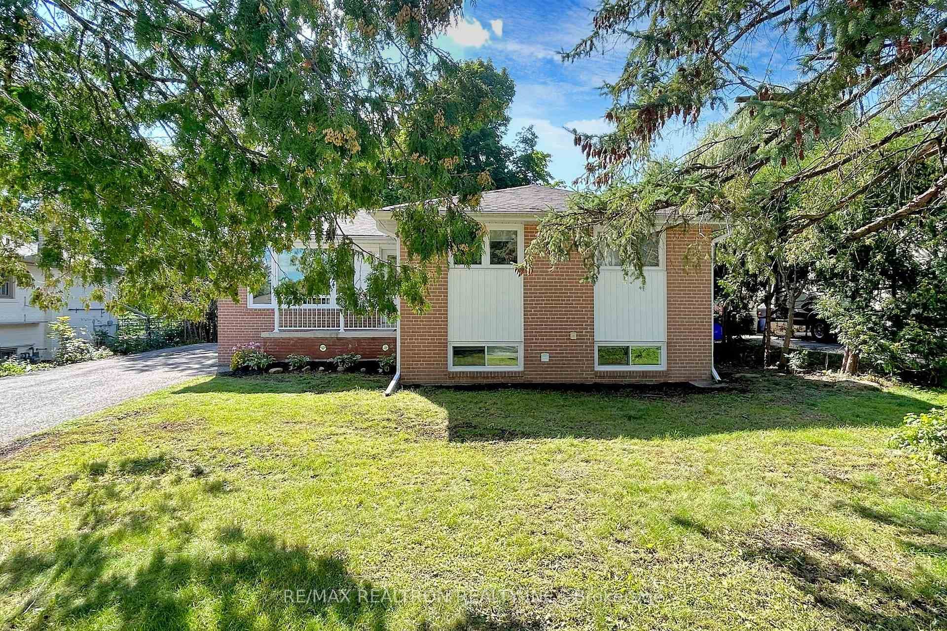 53 Foreht Crescent photo 39