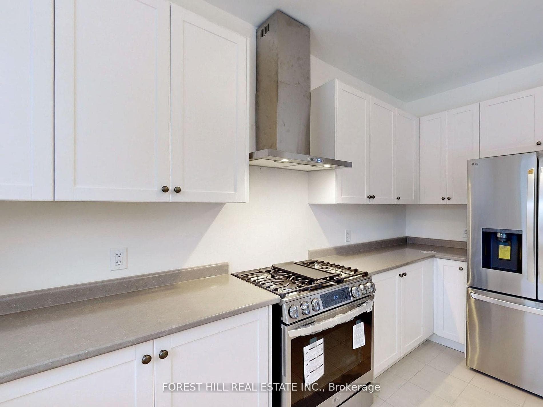 319 Trillium Court photo 13