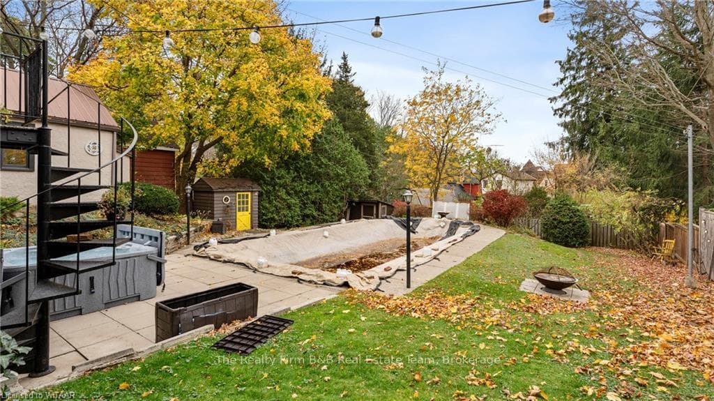 596 GRANT Street photo 37