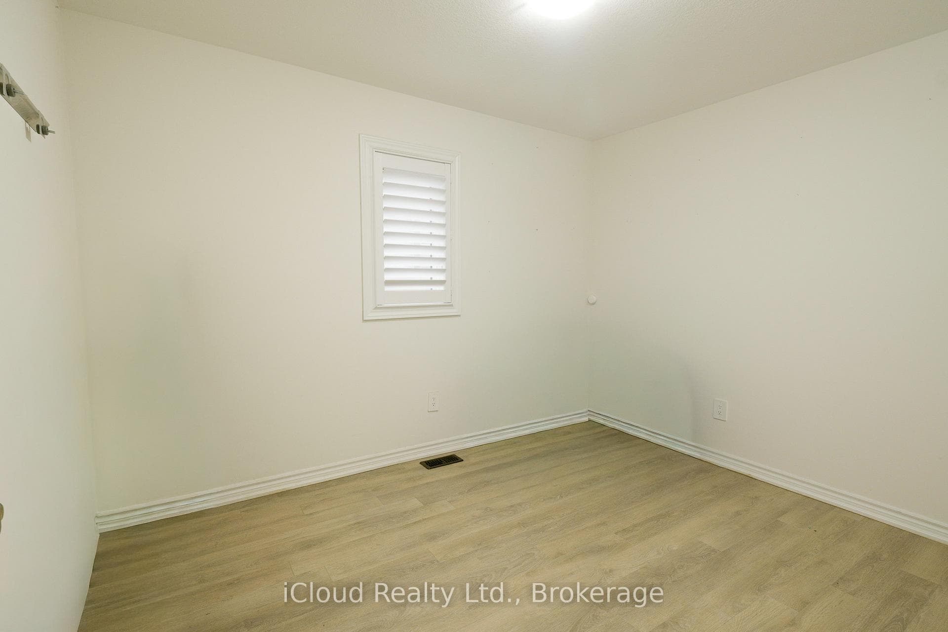 8 Whitton Drive photo 22