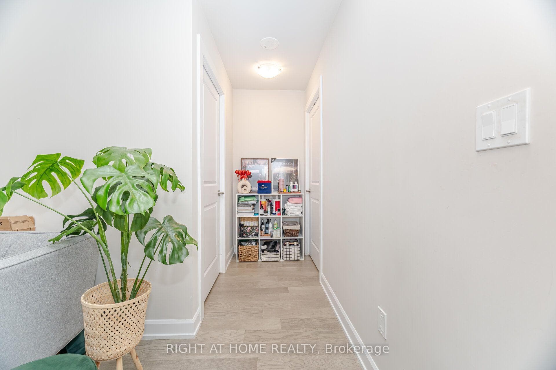 3220 WILLIAM COLTSON Avenue Unit 1808 photo 21