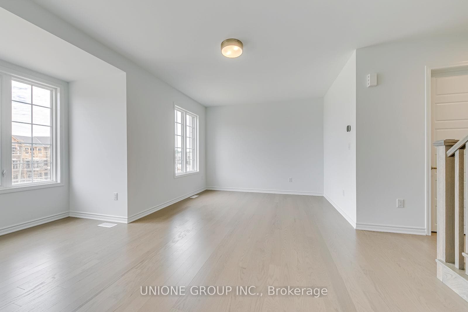 3050 Merrick Road photo 21