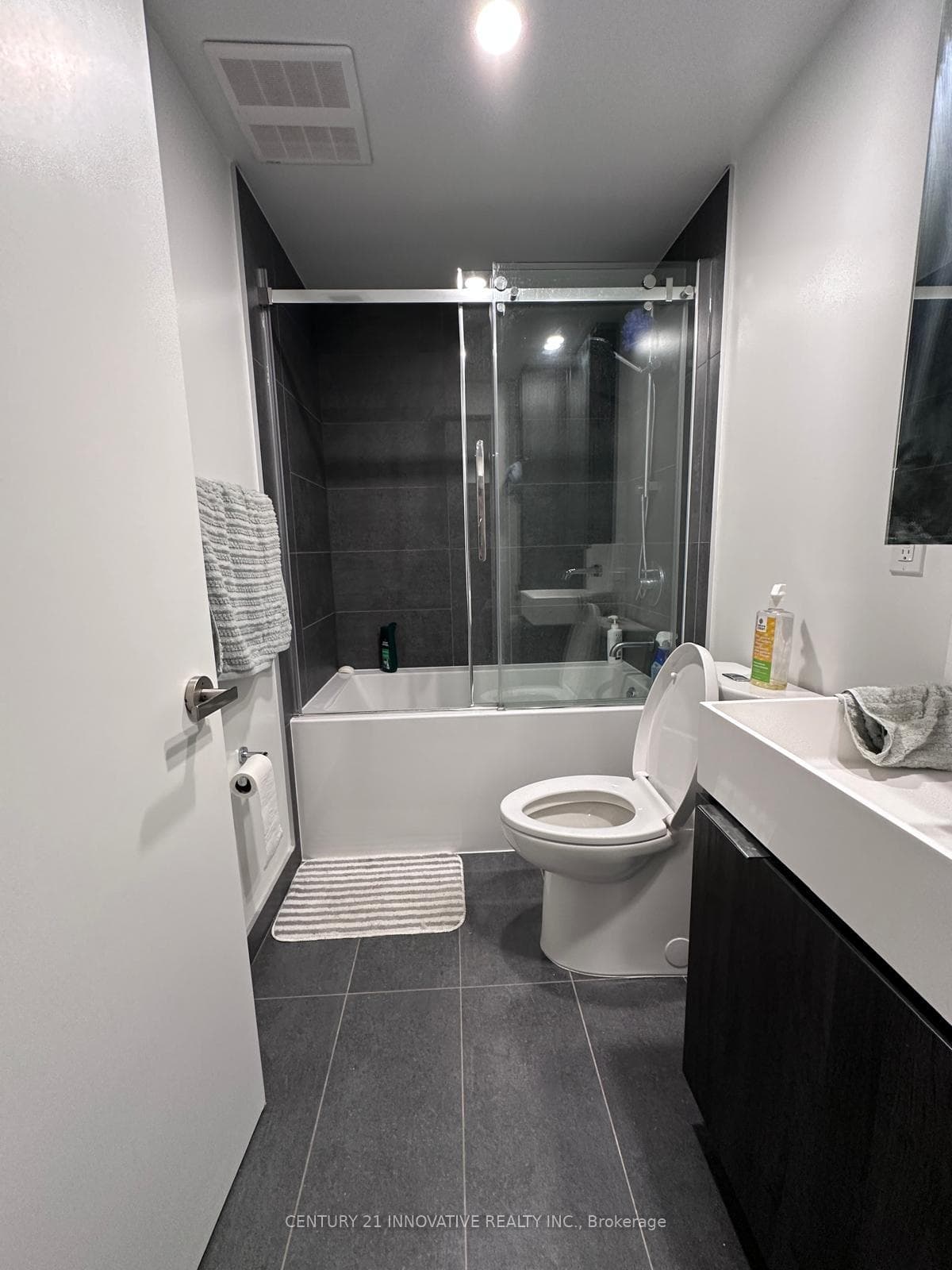 370 Martha Street Unit 1710 photo 17