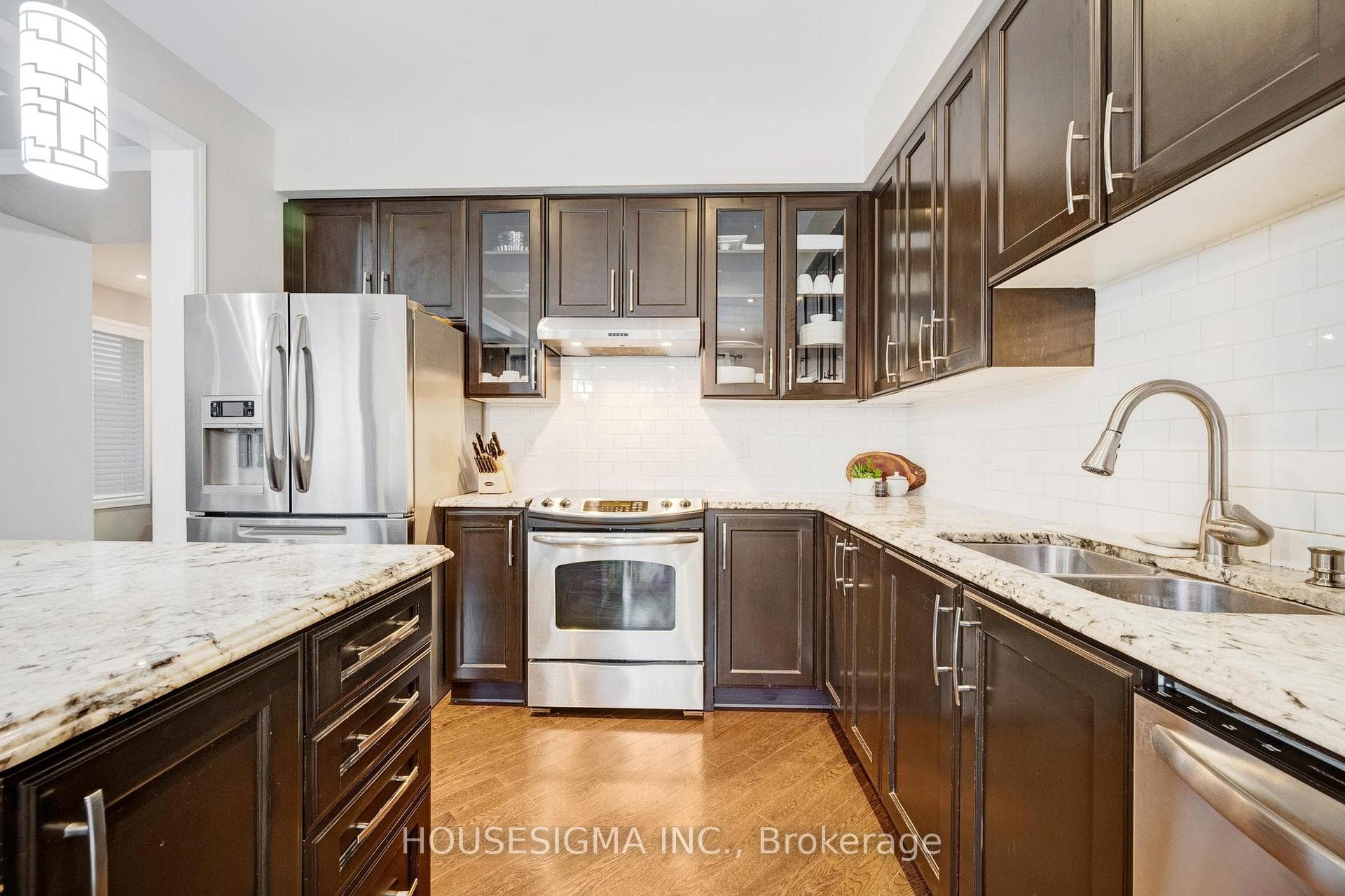 19 Seafair Crescent photo 15