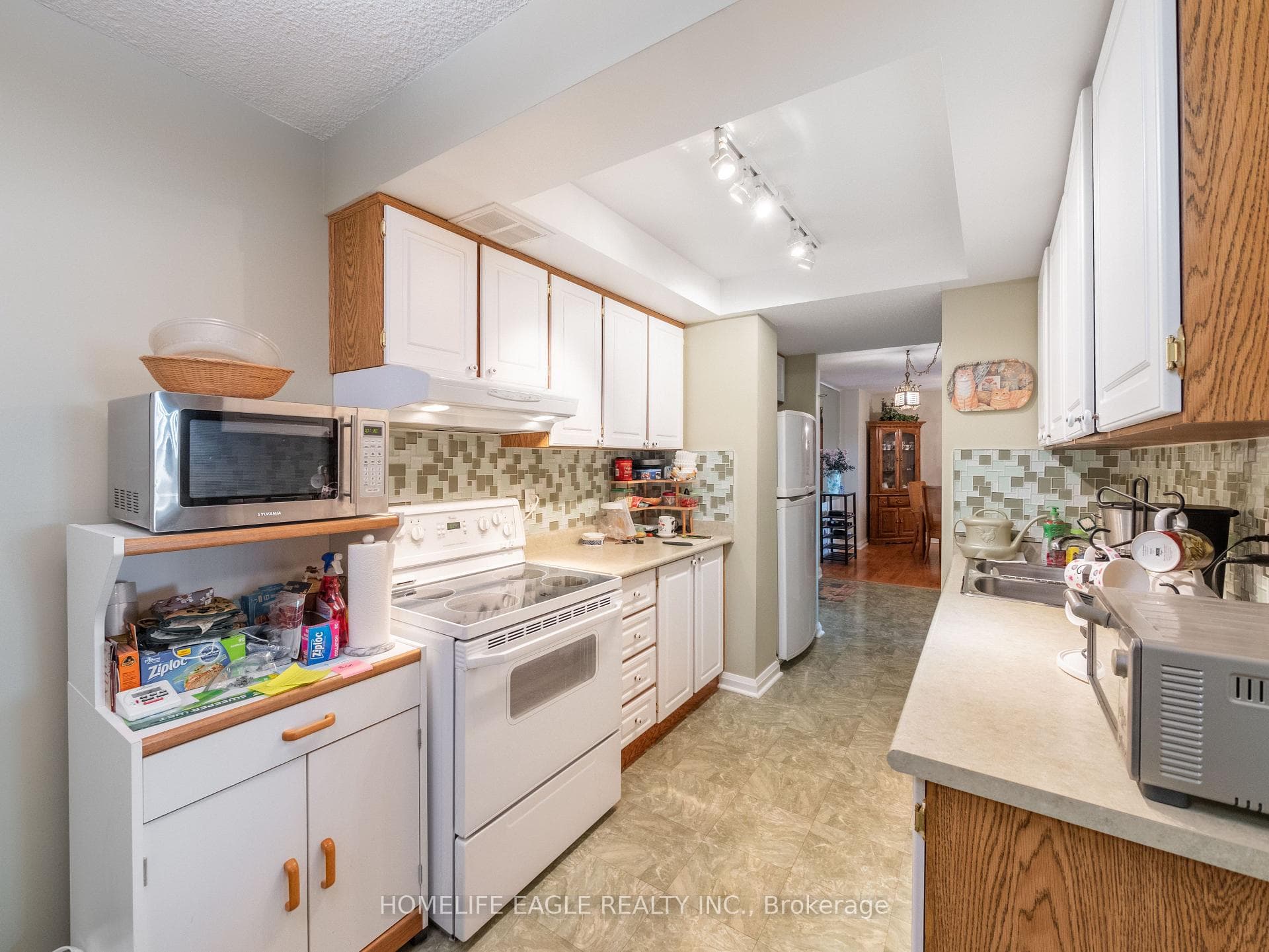3131 Bridletowne Circle Unit 1904 photo 8