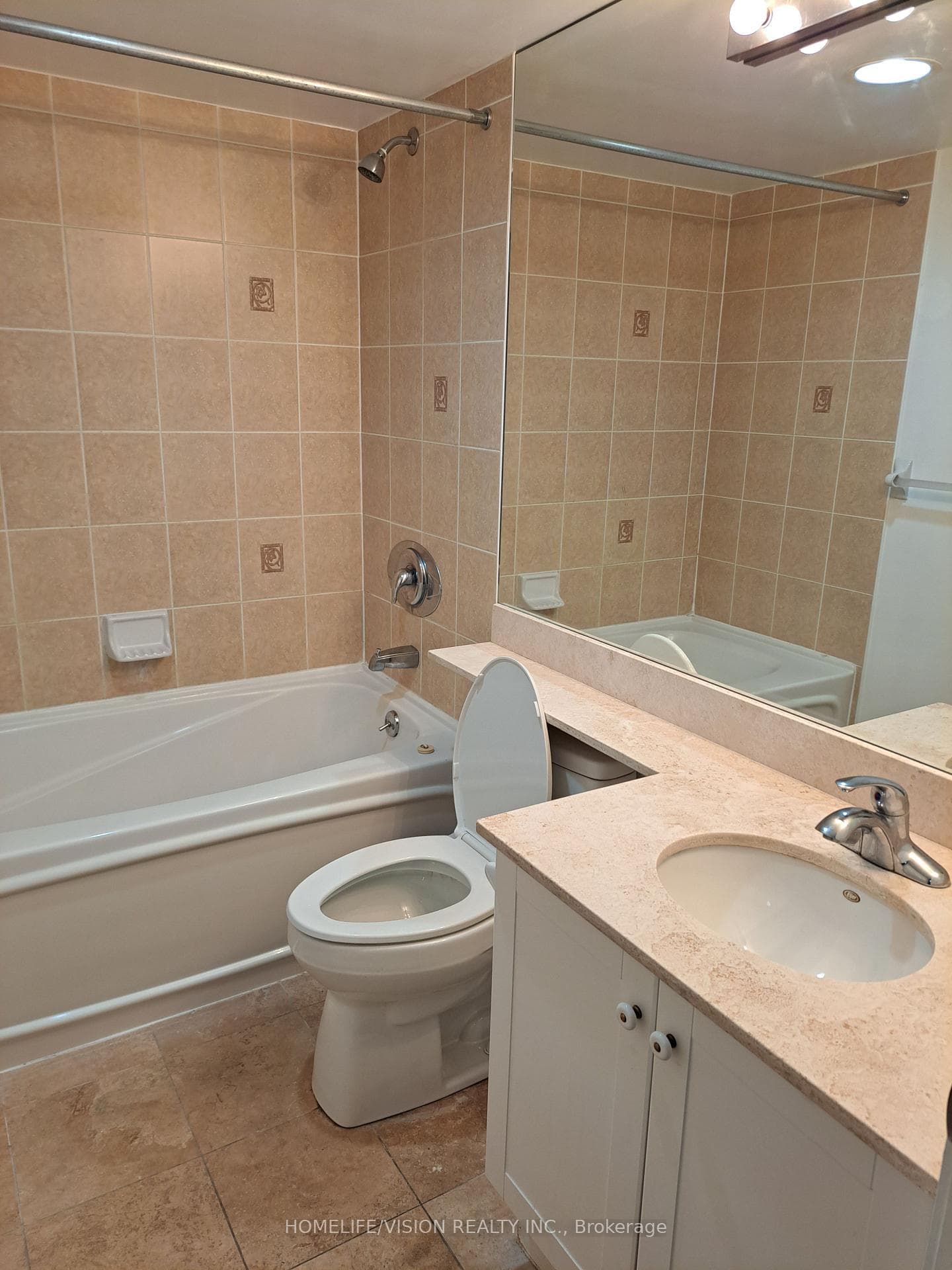 210 Victoria Street Unit 2810 photo 7