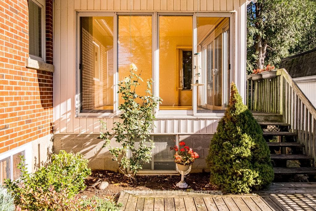 9 Sanders Boulevard photo 37