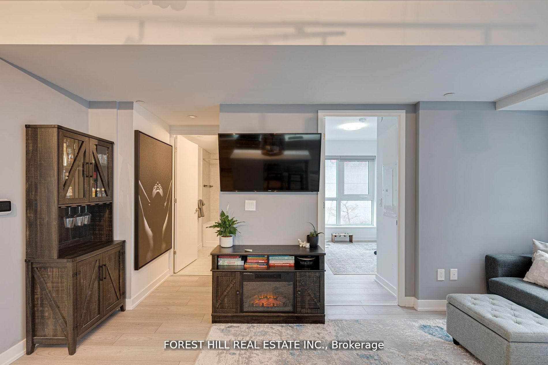 8 Tippett Road Unit 411 photo 14