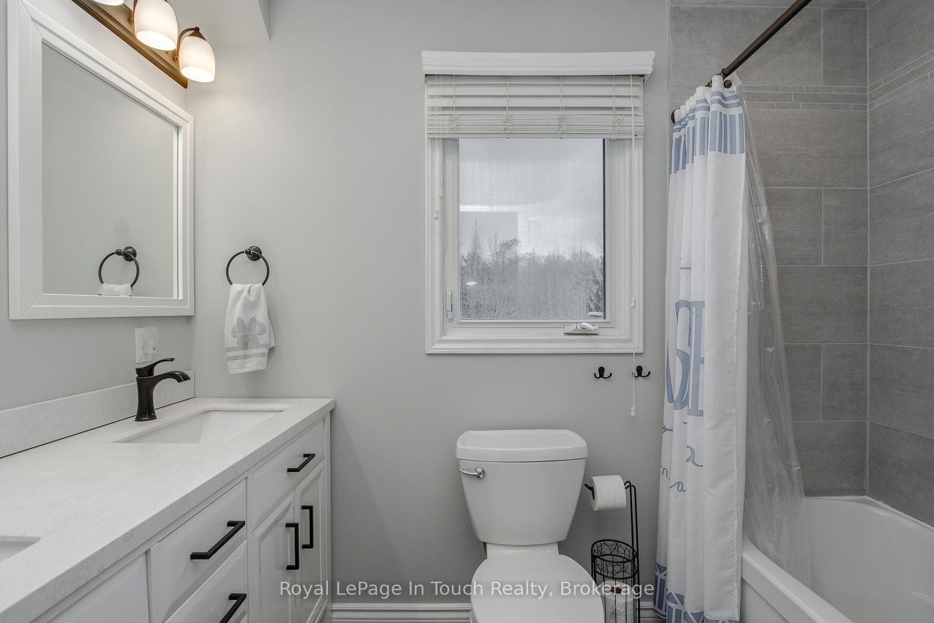 1130 Marcellus Drive photo 32