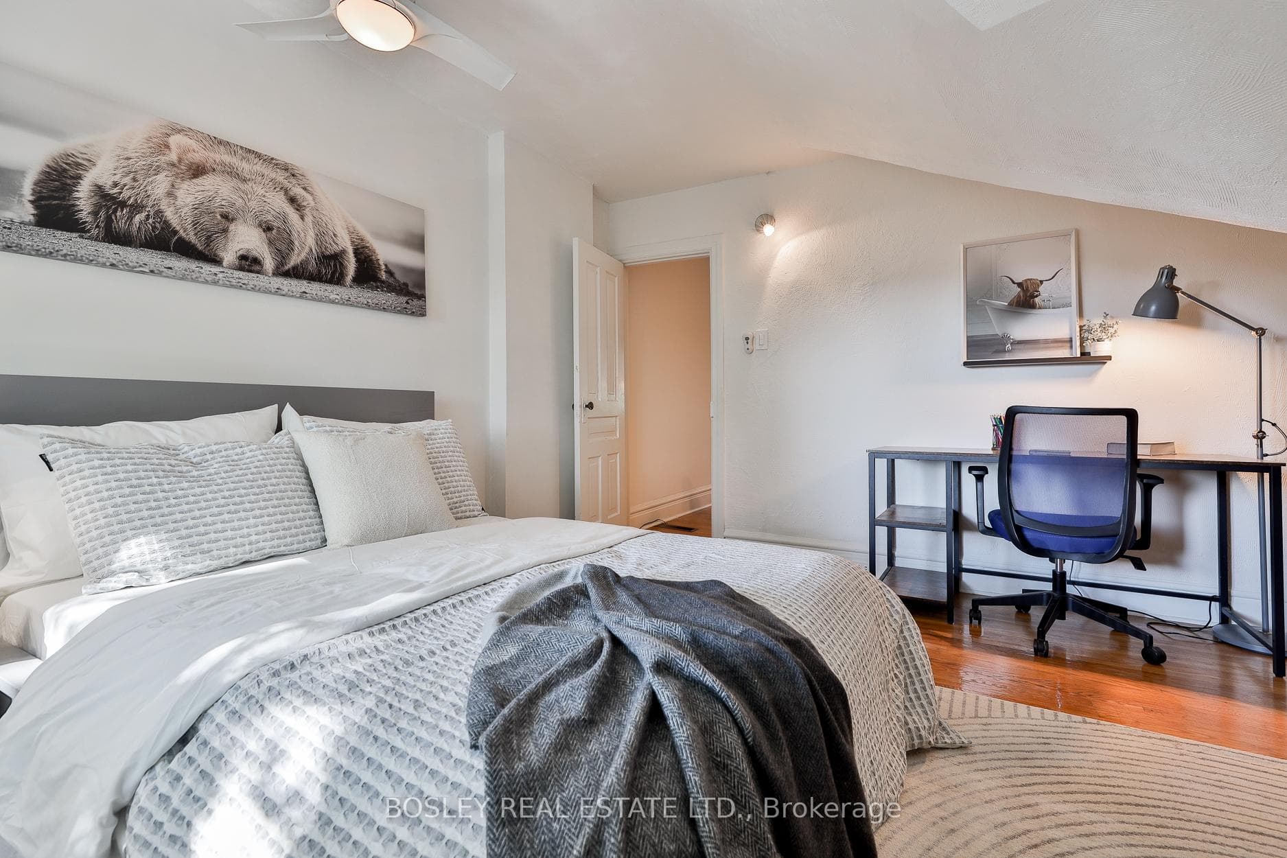 12 Westminster Avenue photo 32