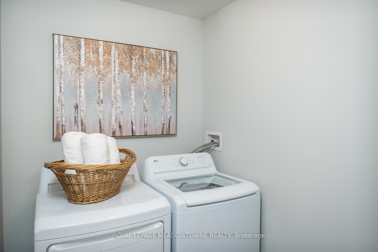 907 Vickerman Way photo 36