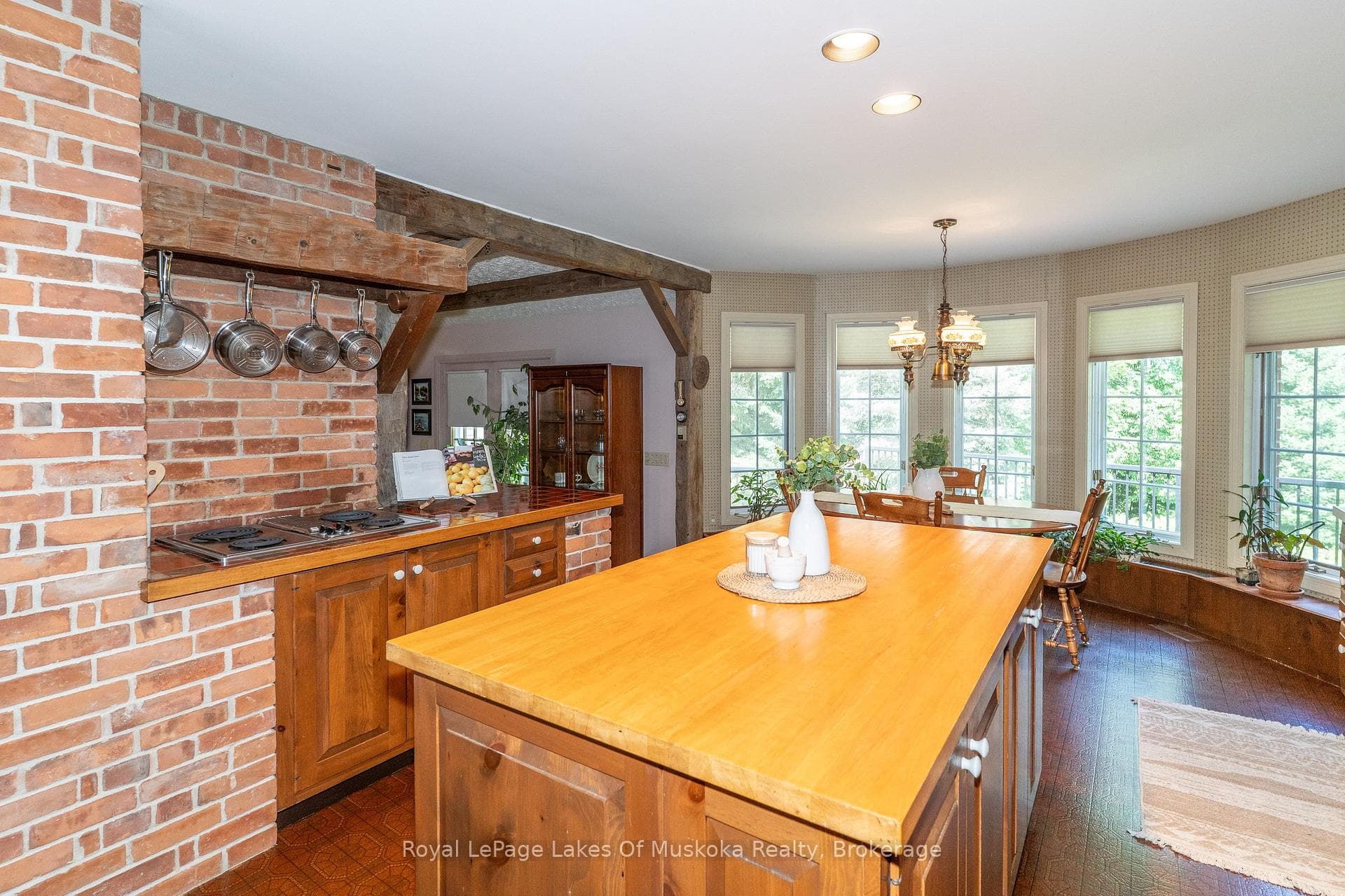 33 South Muskoka Drive photo 12