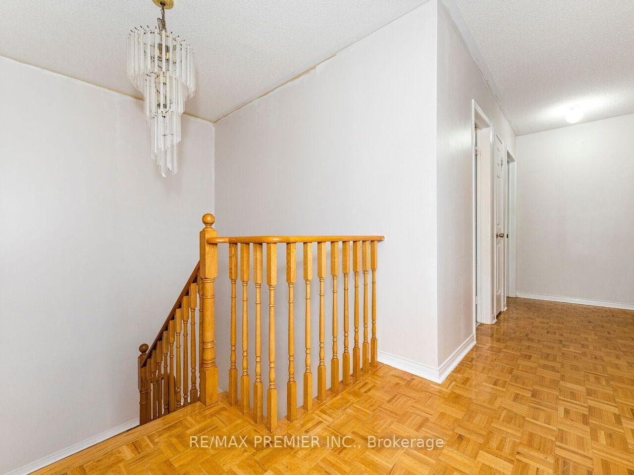 32 Stonebriar Drive photo 19
