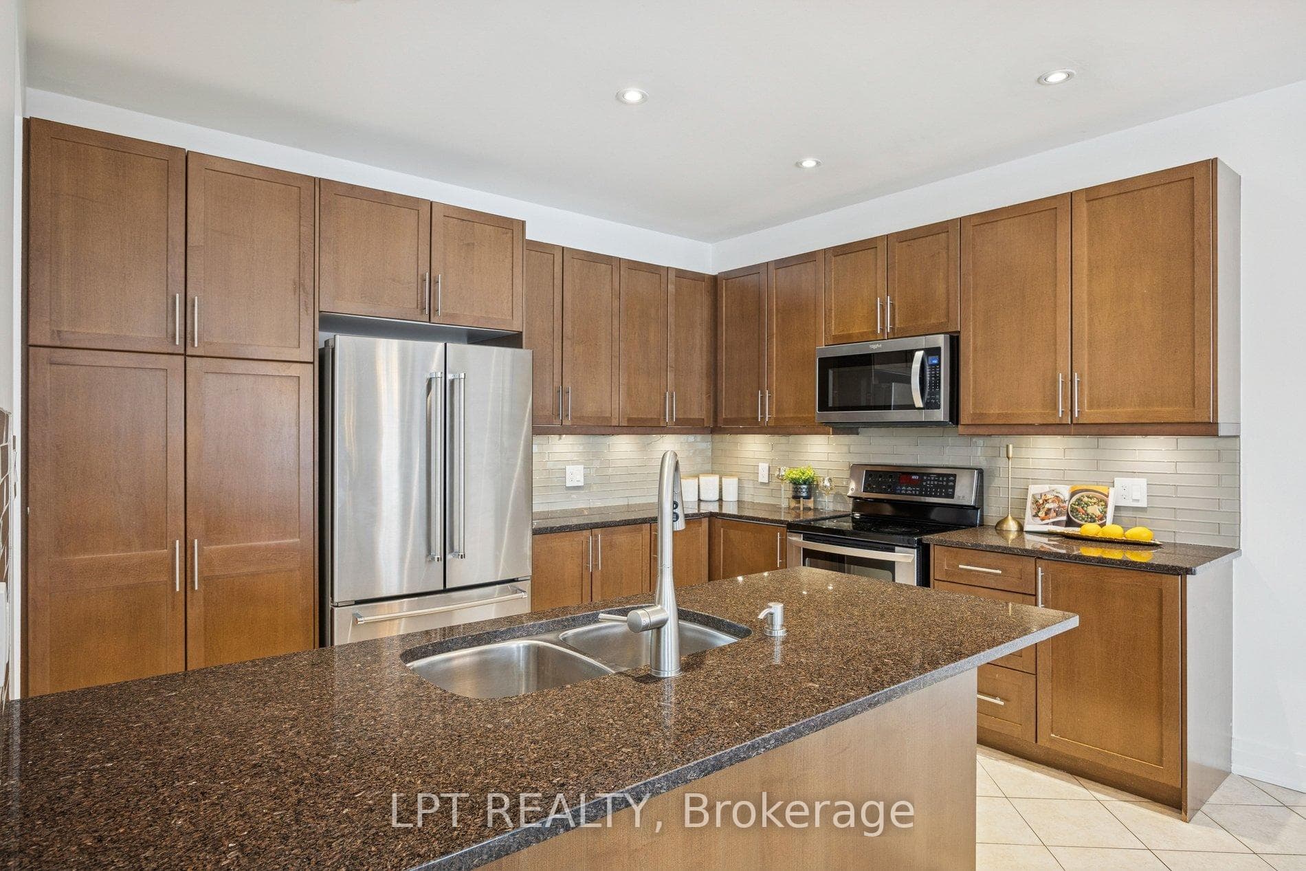 61 Minerva Avenue photo 12