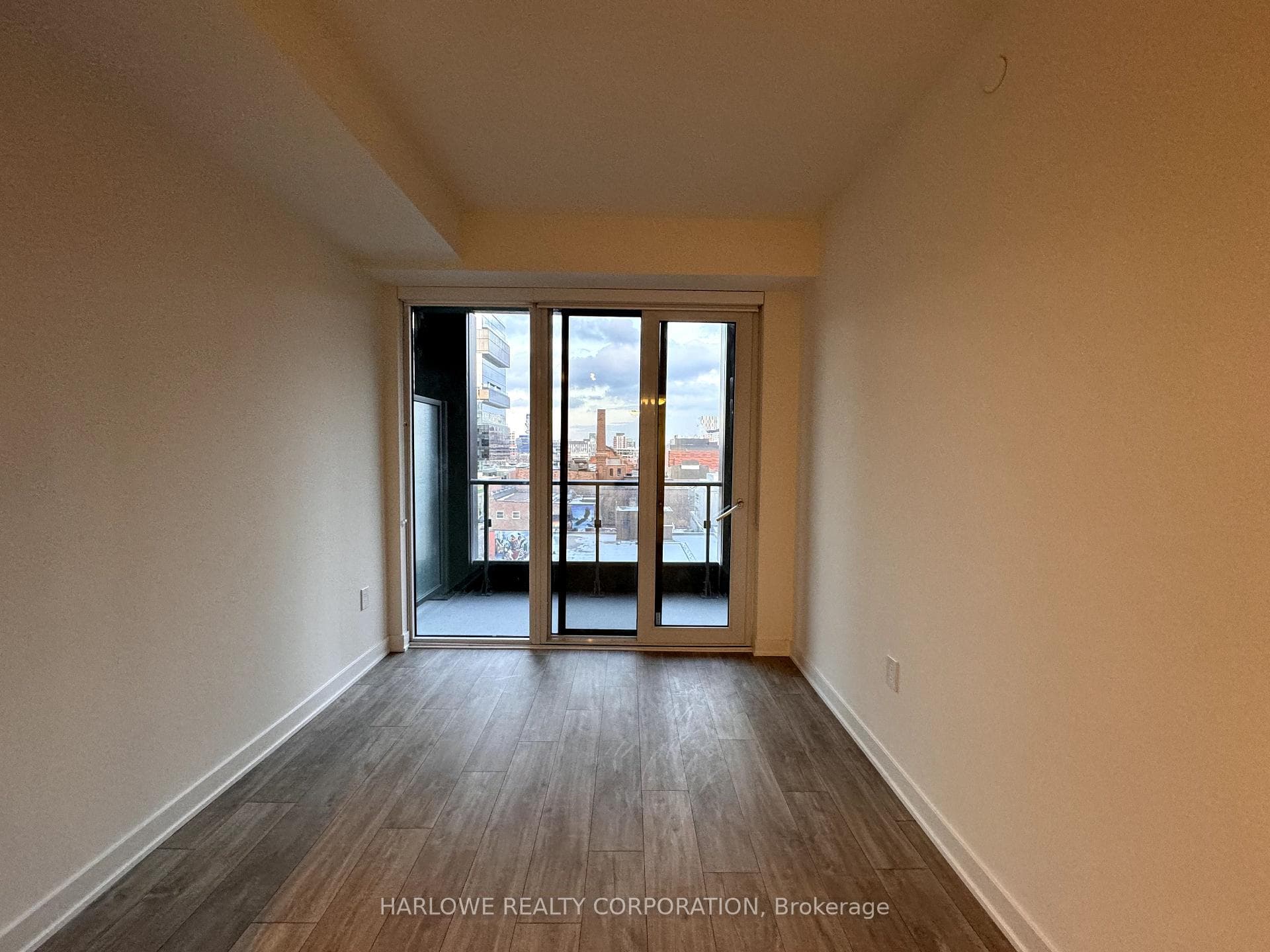 70 Princess Street Unit 605 E photo 10