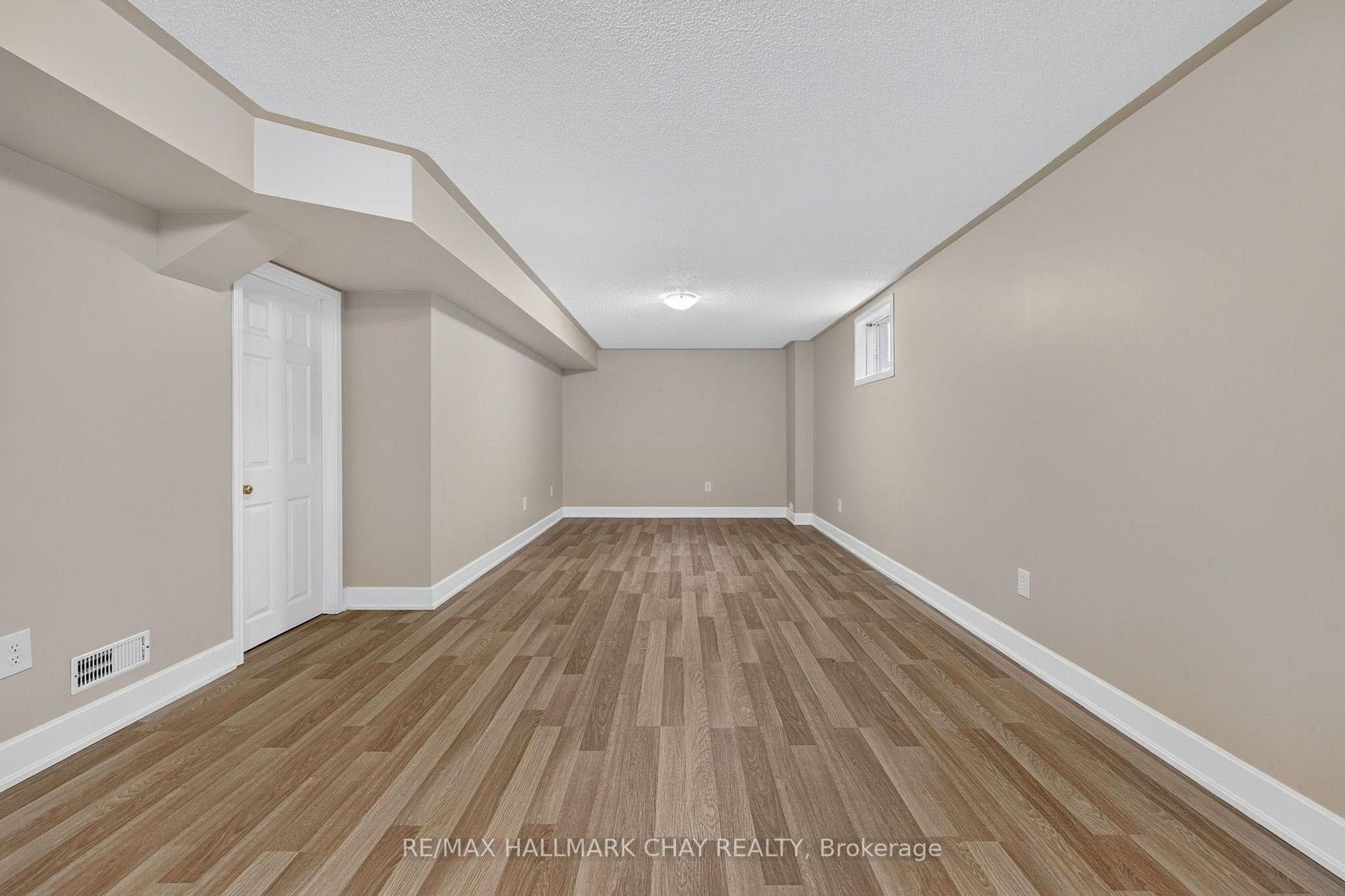 39 Hanmer Street photo 12