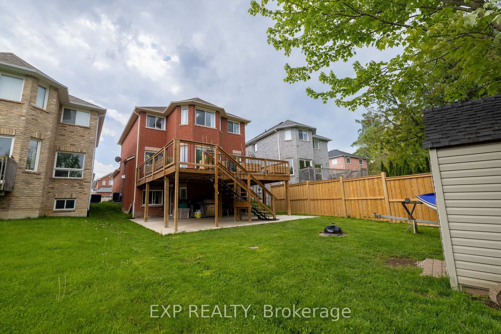 1463 Forest Street photo 26