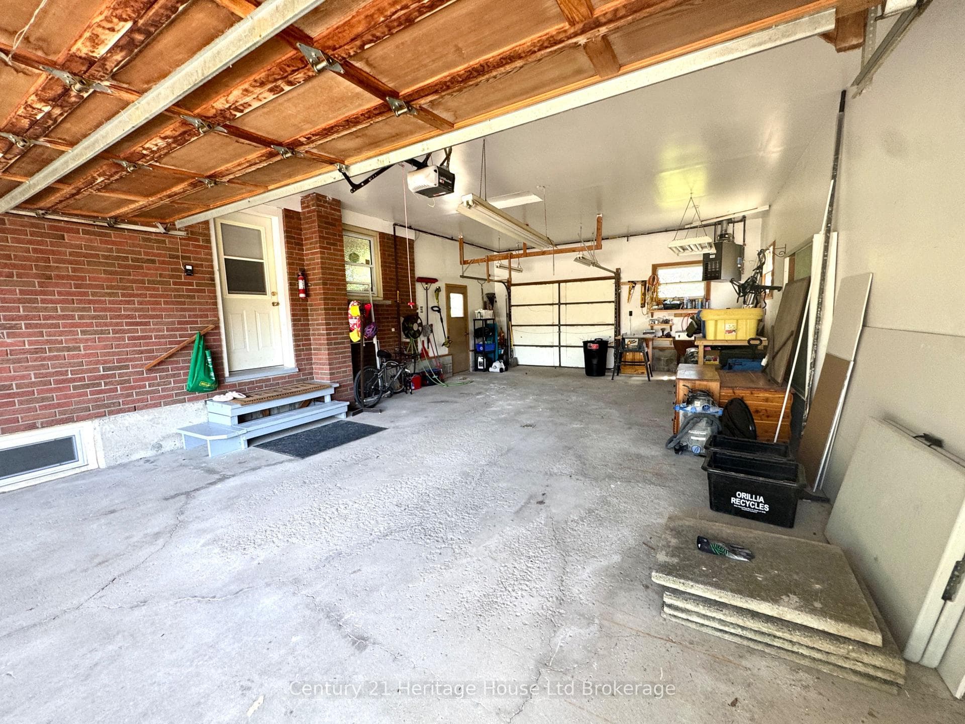 Over sized double garage with access to house