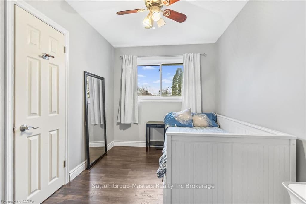 463 ABDO Crescent photo 15