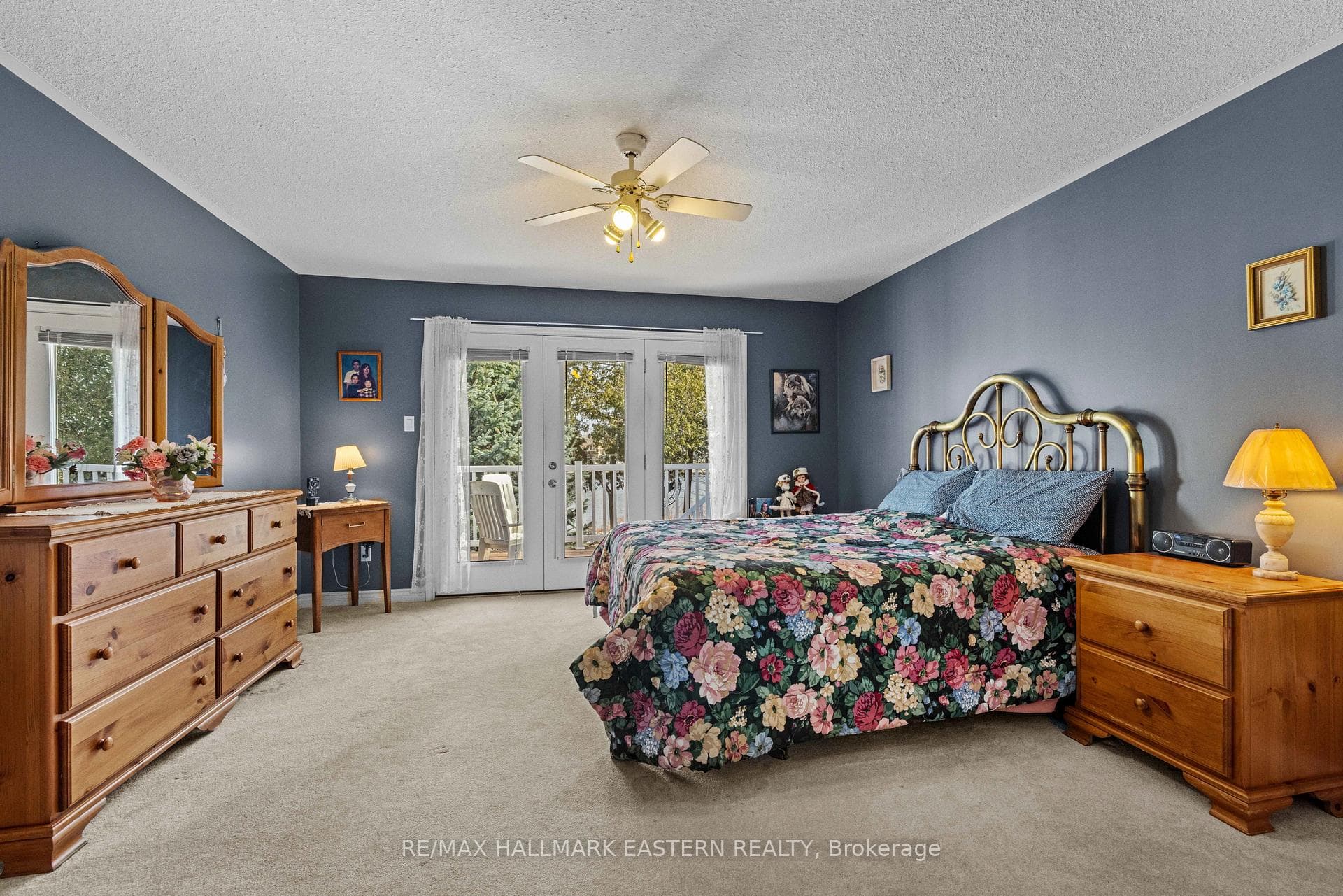 13 Hague Boulevard photo 14