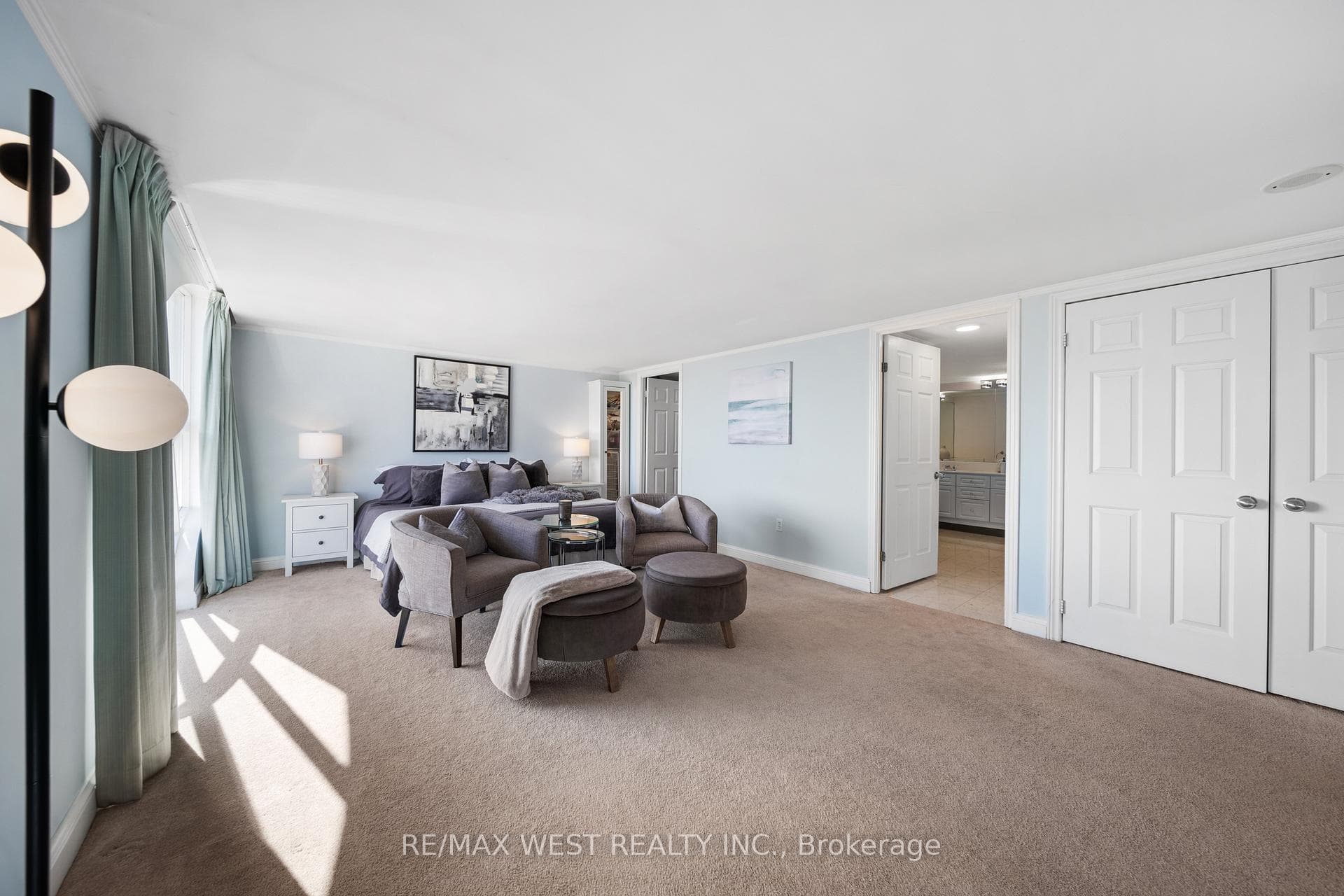 101 Subway Crescent Unit PH302 photo 18
