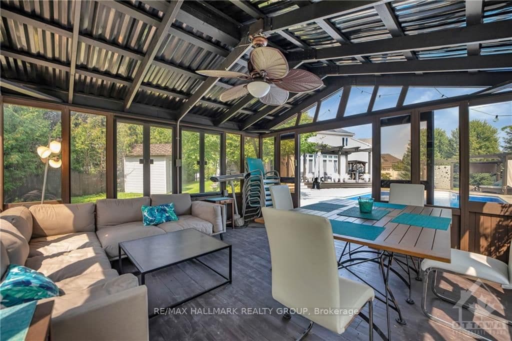 32 BARONESS Drive photo 27
