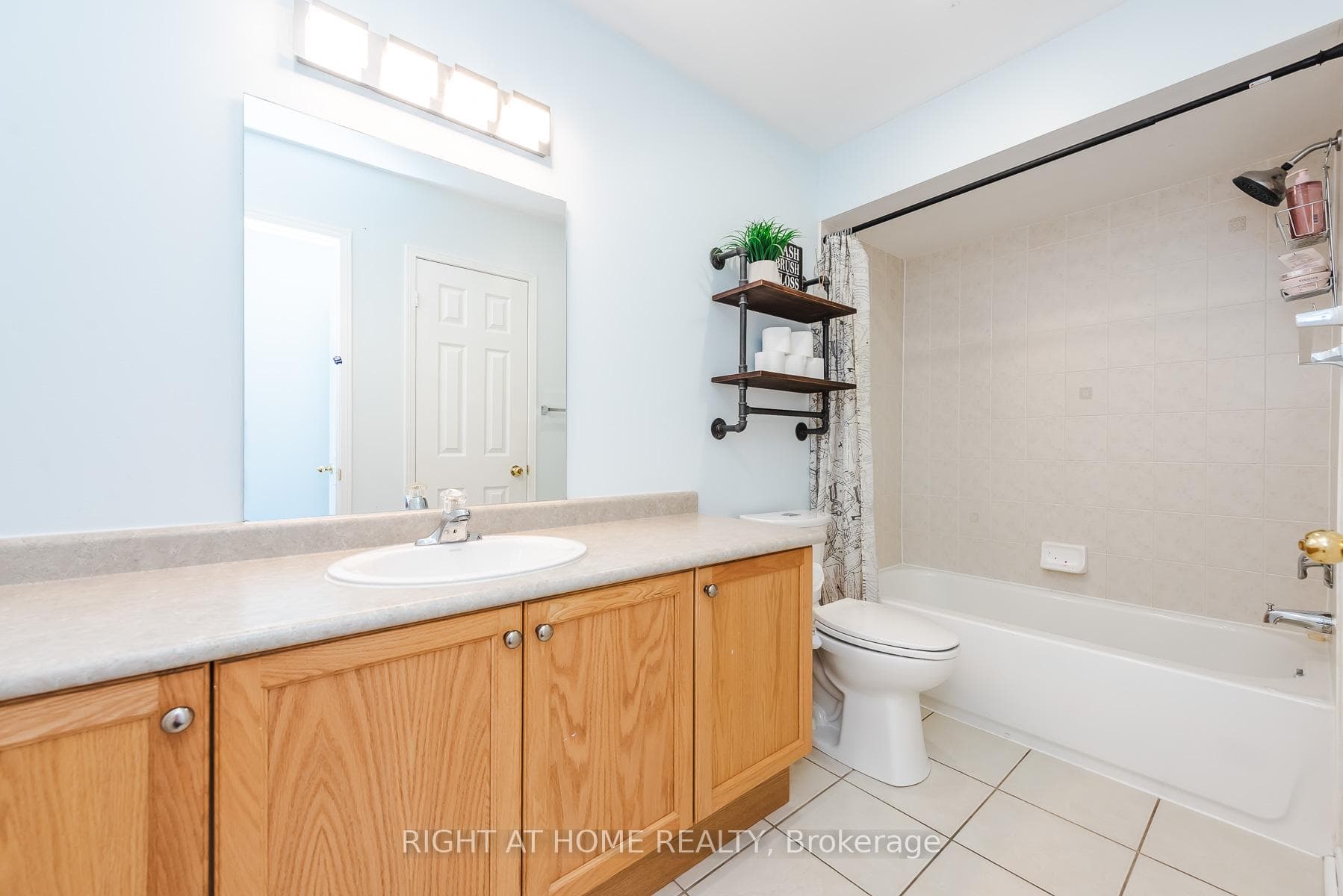 1268 Newell Street photo 37