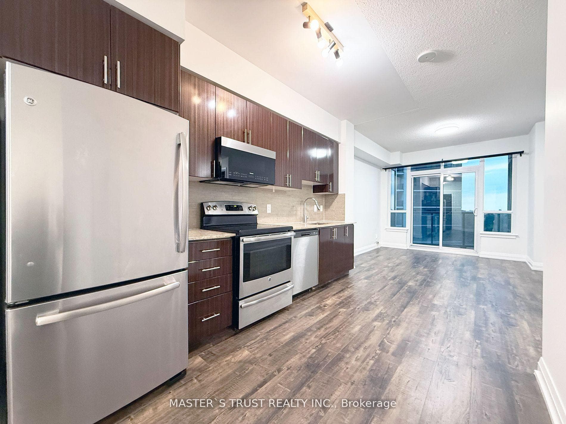 7171 Yonge Street Unit 739 photo 22