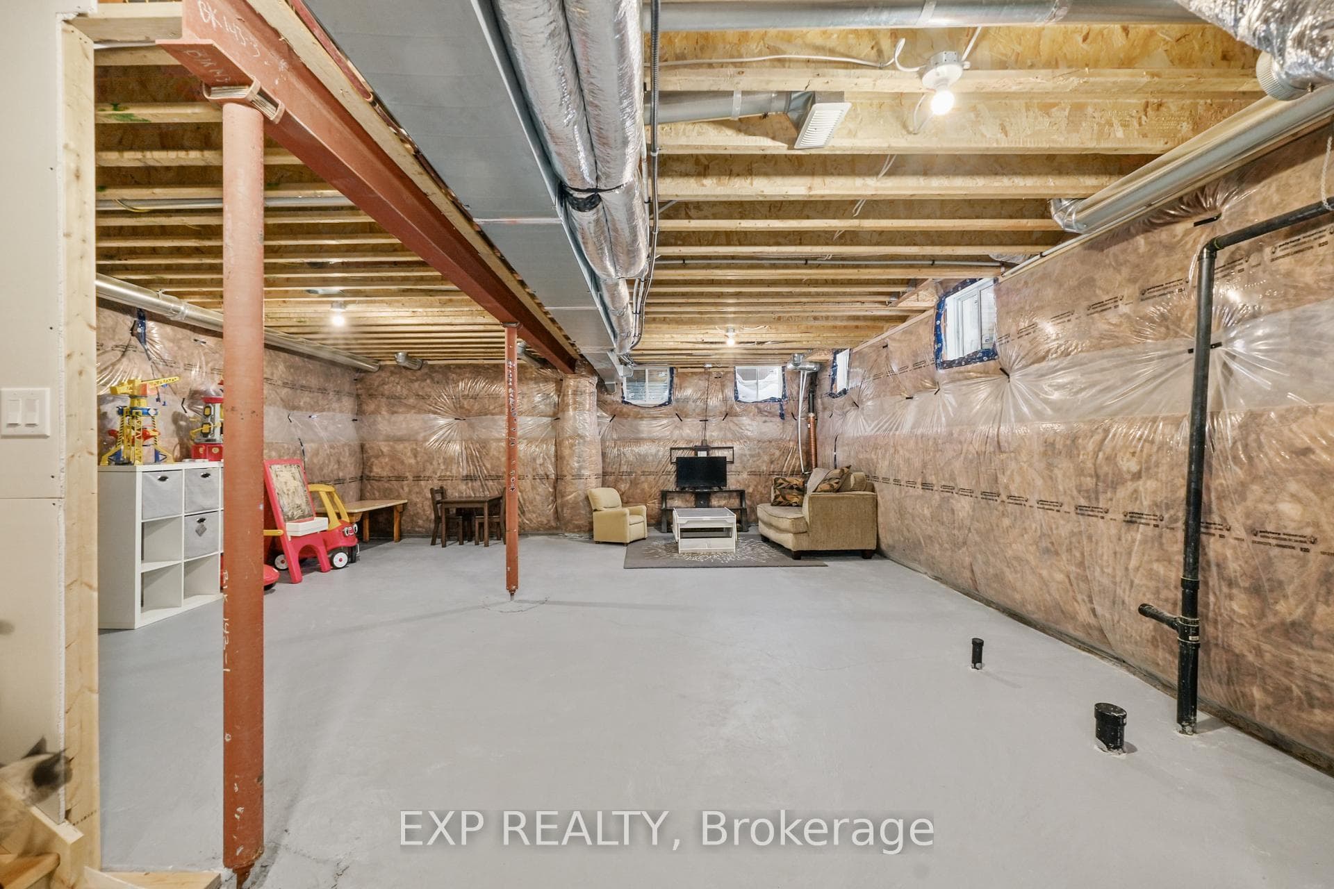 46 Highlands Boulevard photo 27
