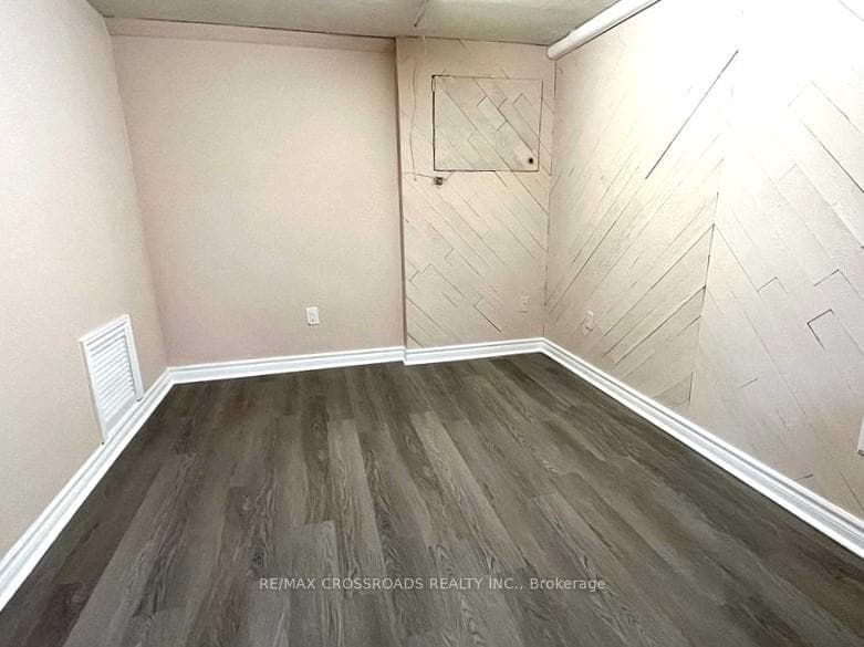 2061 Bridletowne Circle Unit 32 photo 33