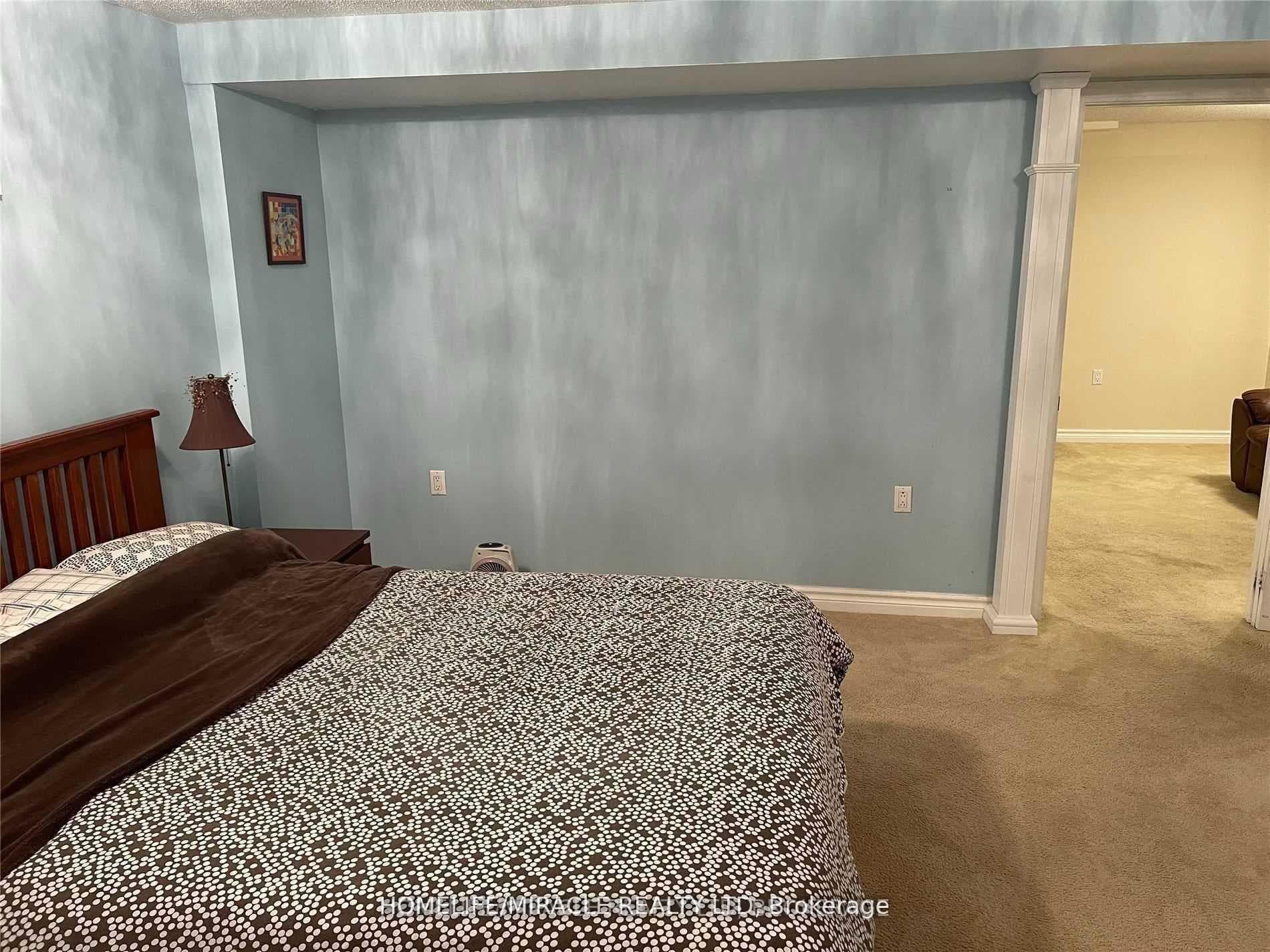 5917 Greensboro Drive photo 12