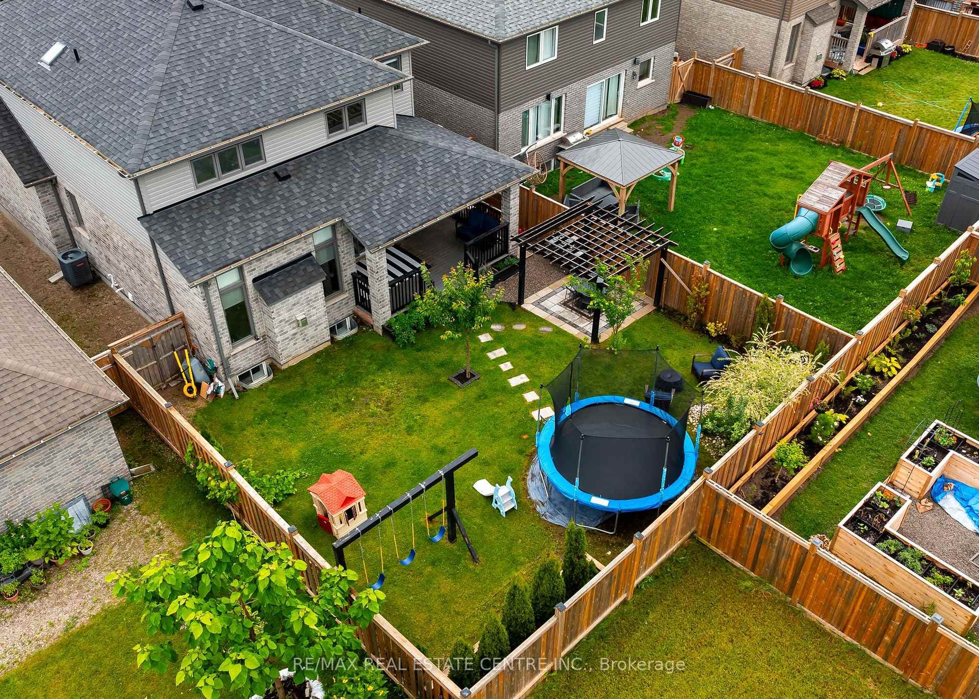 8 Stuckey Lane photo 40