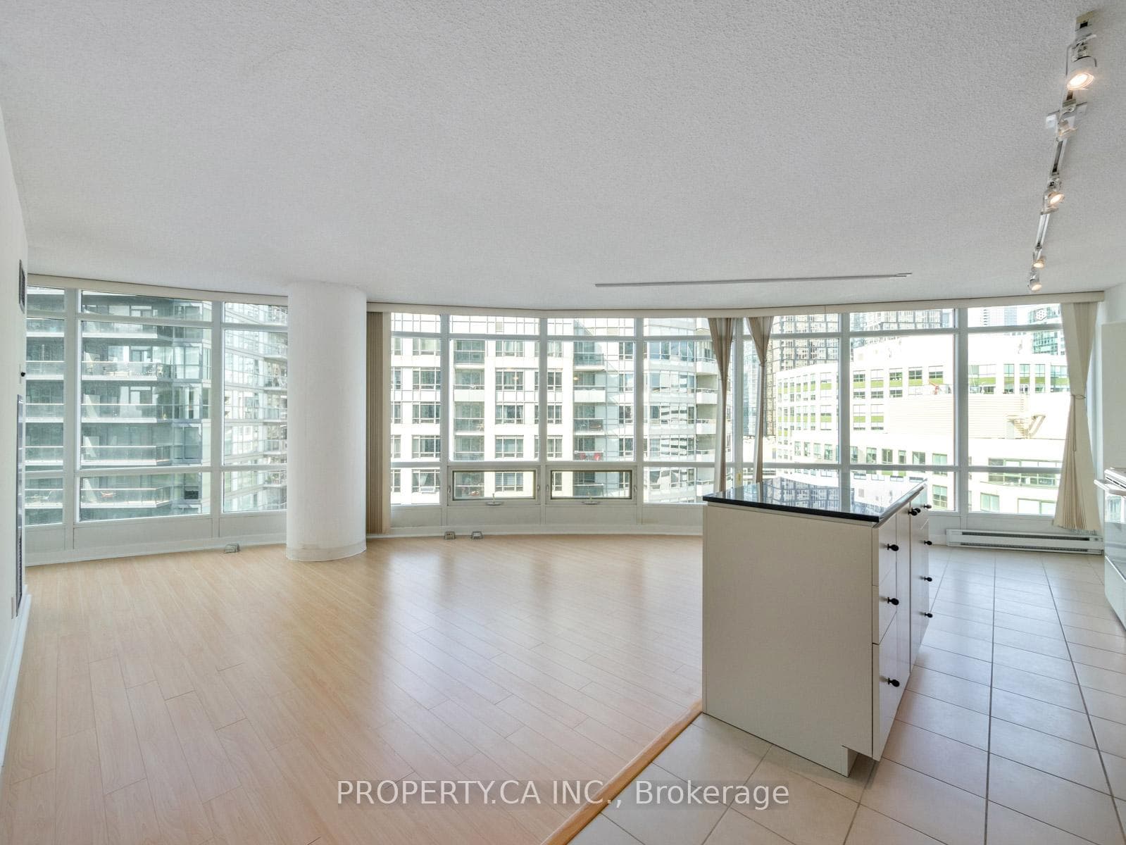 361 Front Street Unit 2110 photo 9