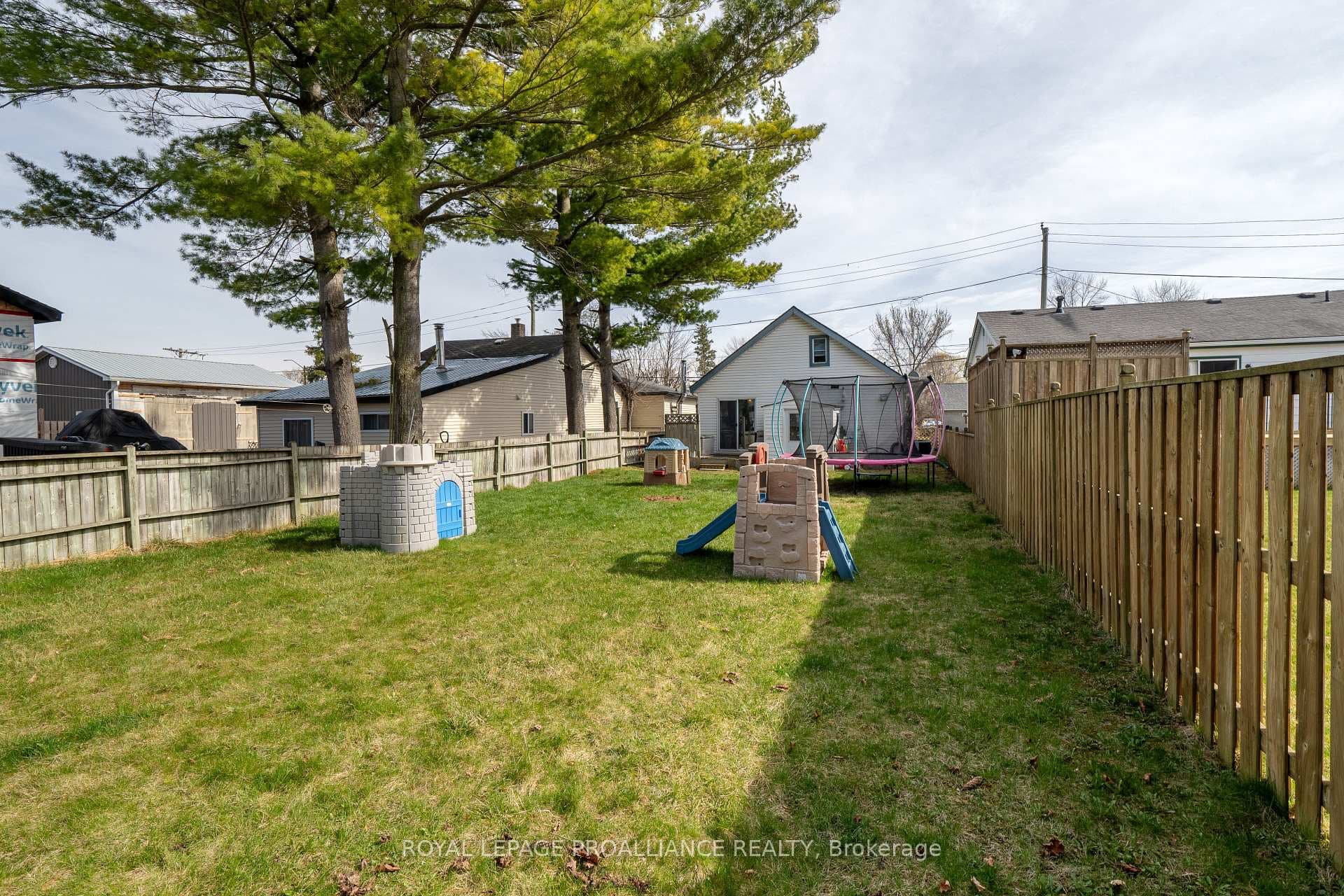 70 EDWARD Street photo 29