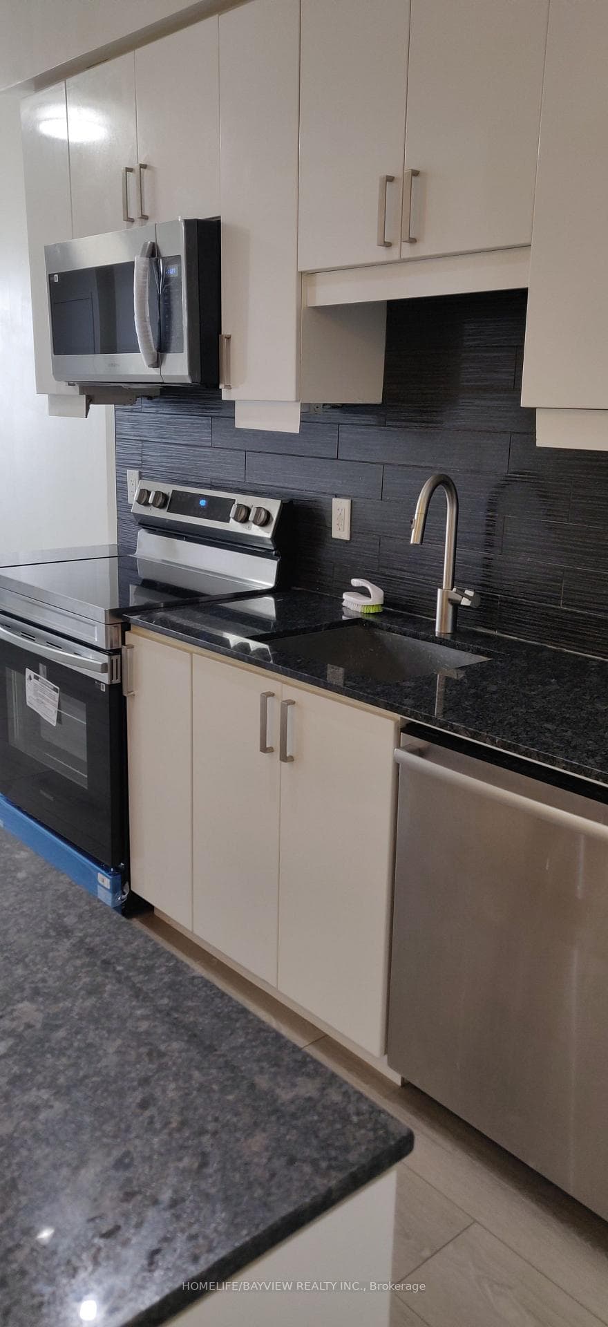 9199 Yonge Street Unit 1104 Ph photo 10