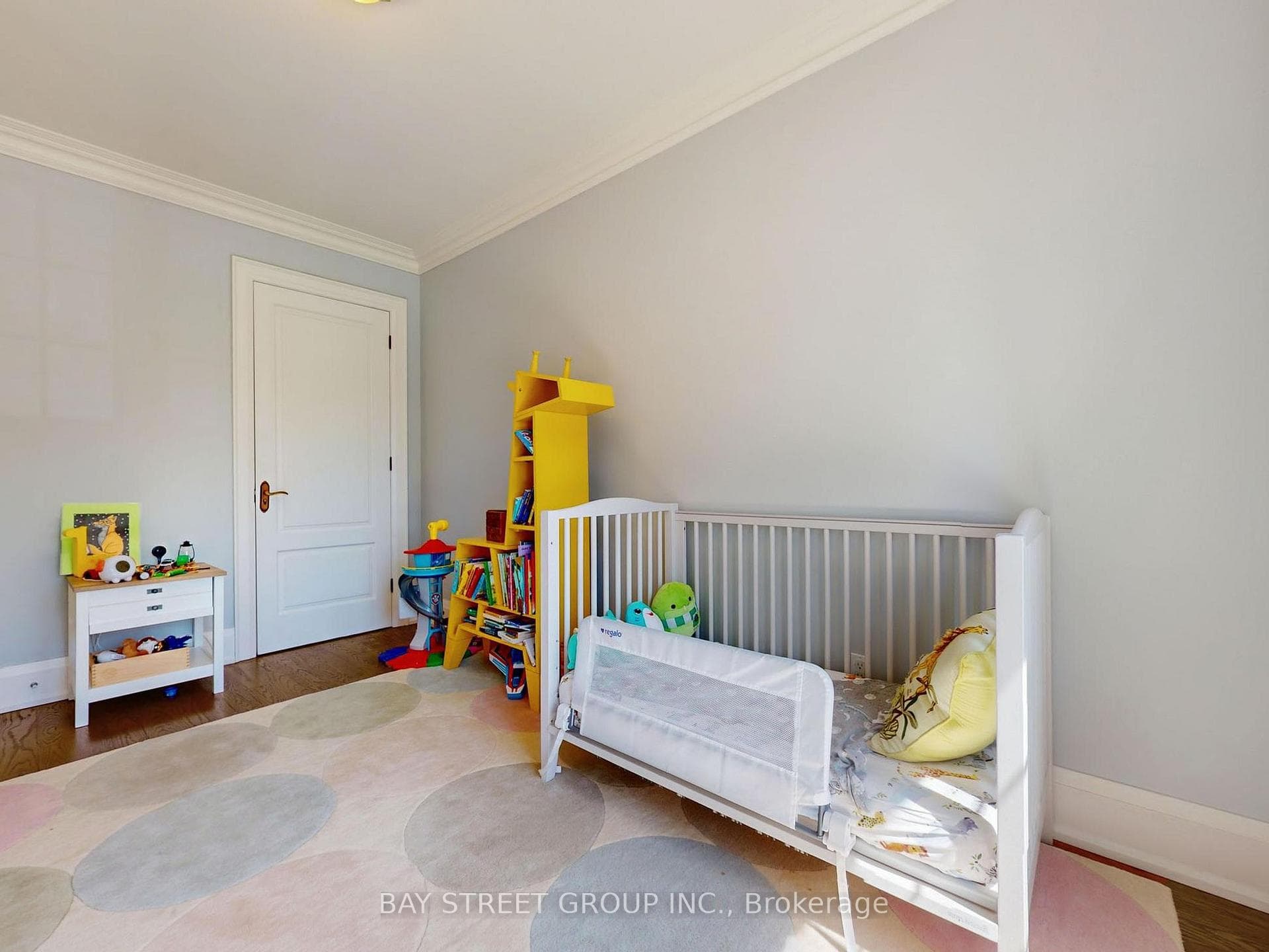 74 Vanderhoof Avenue photo 19
