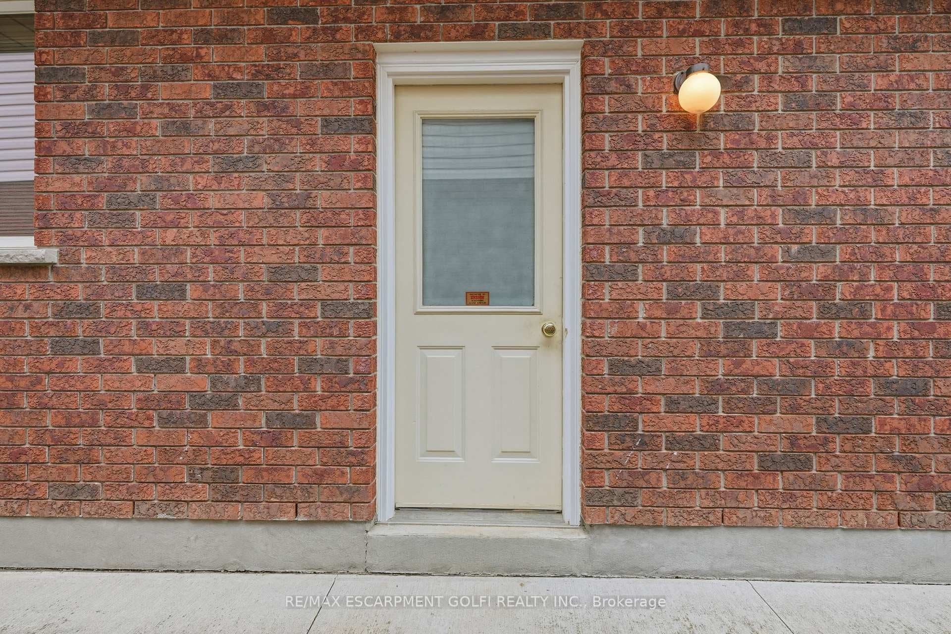 603 Bunting Road Unit Lower photo 14